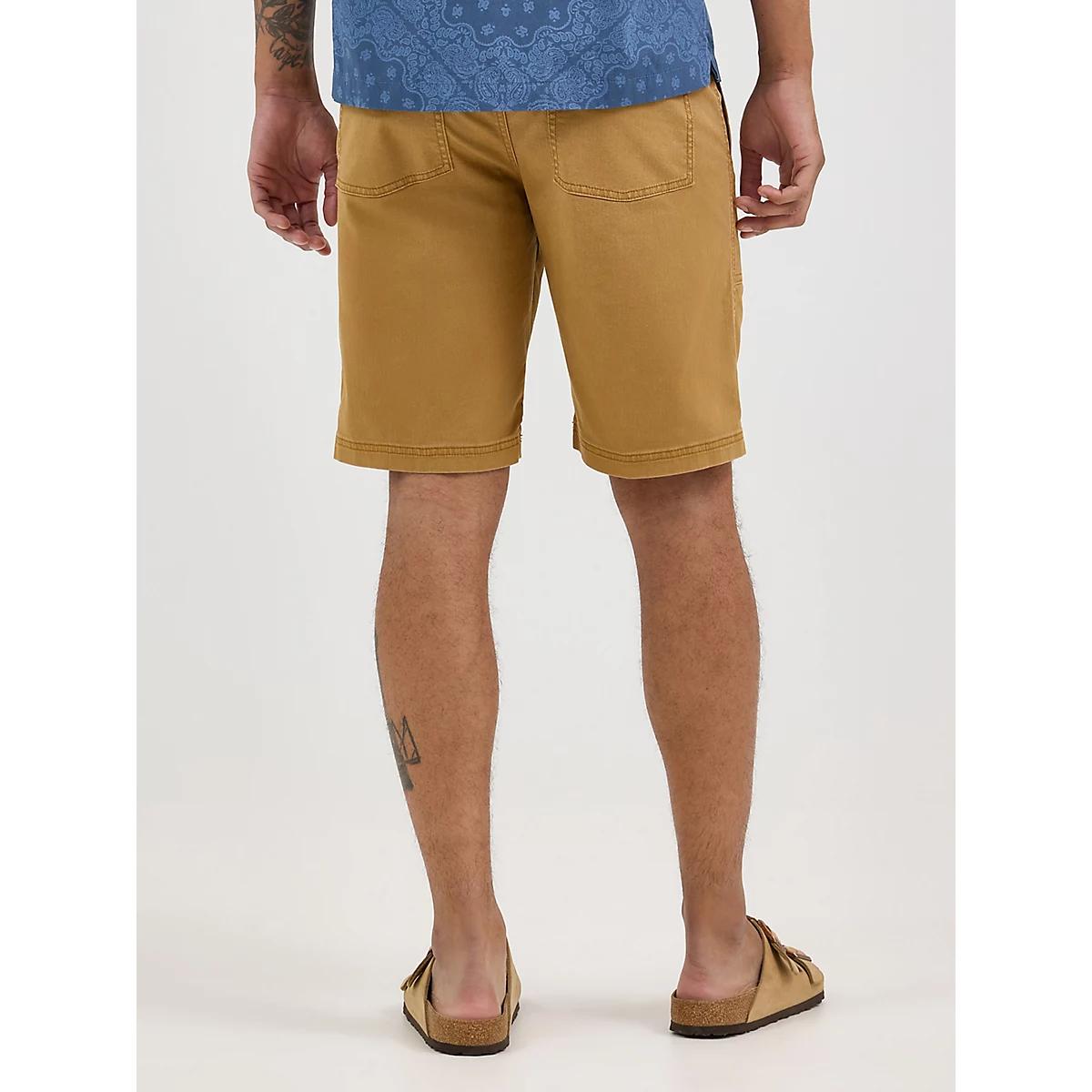 Men's Utility Fatigue Short in Bistre Product Image
