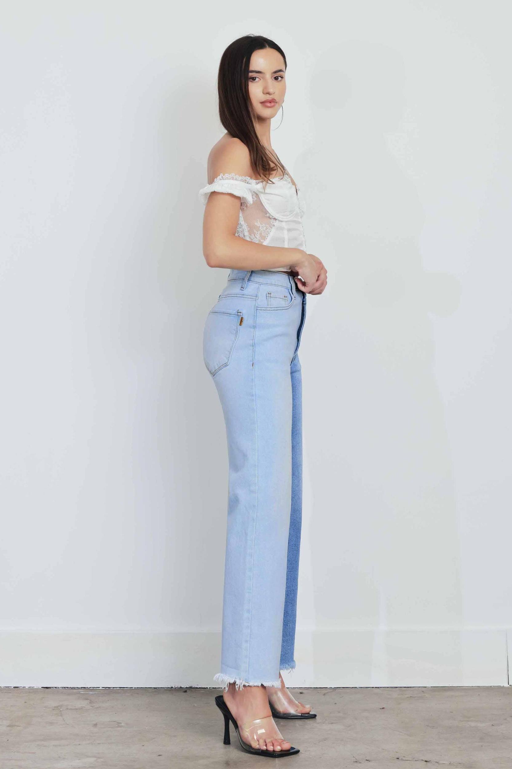 Two Faces Wide Leg Jeans Product Image