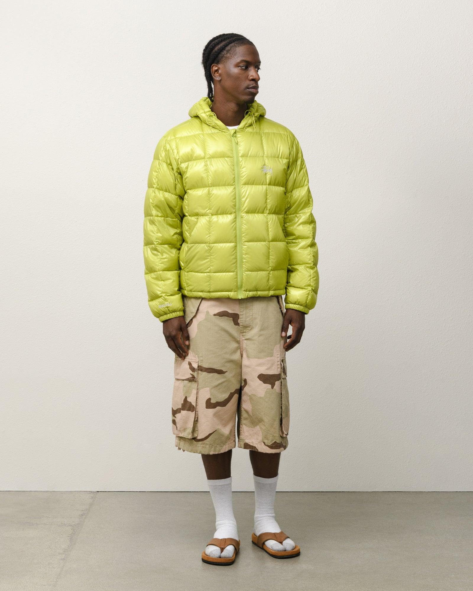 MIDWEIGHT HOODED PUFFER Male Product Image