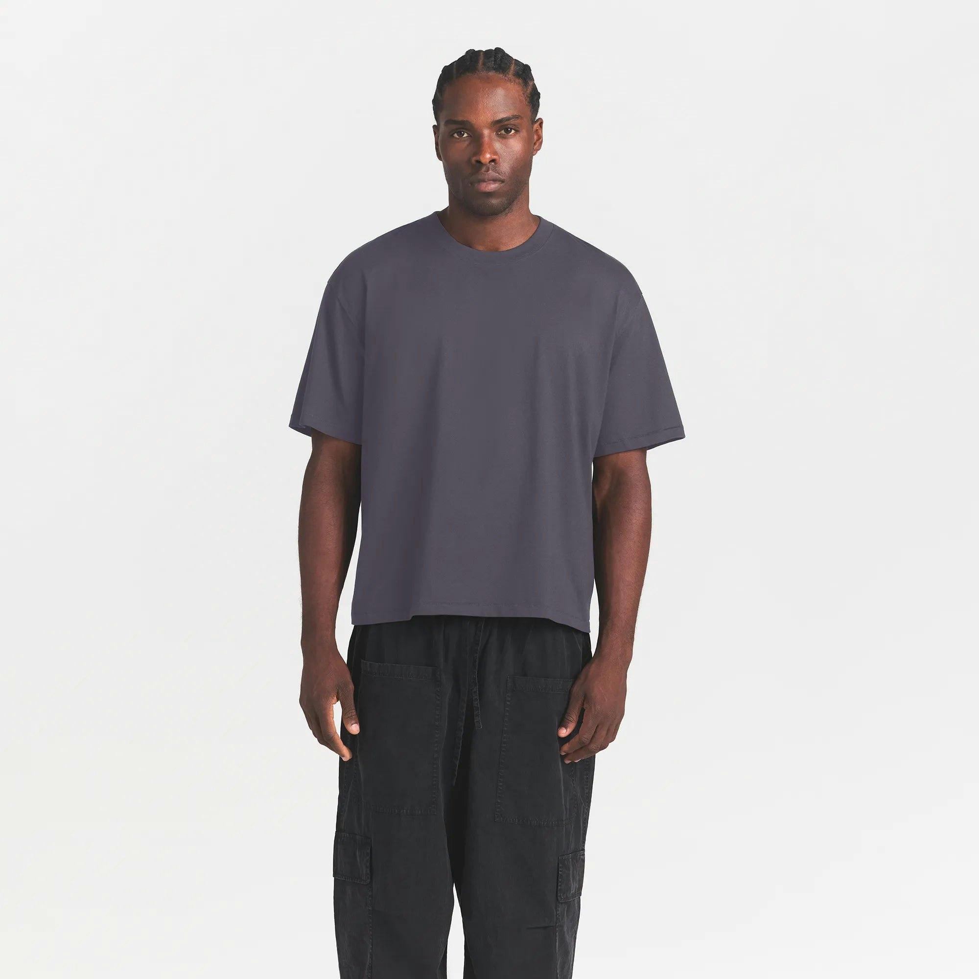 HEAVYWEIGHT COTTON MENS RELAXED CROPPED CREWNECK | RAVEN Product Image