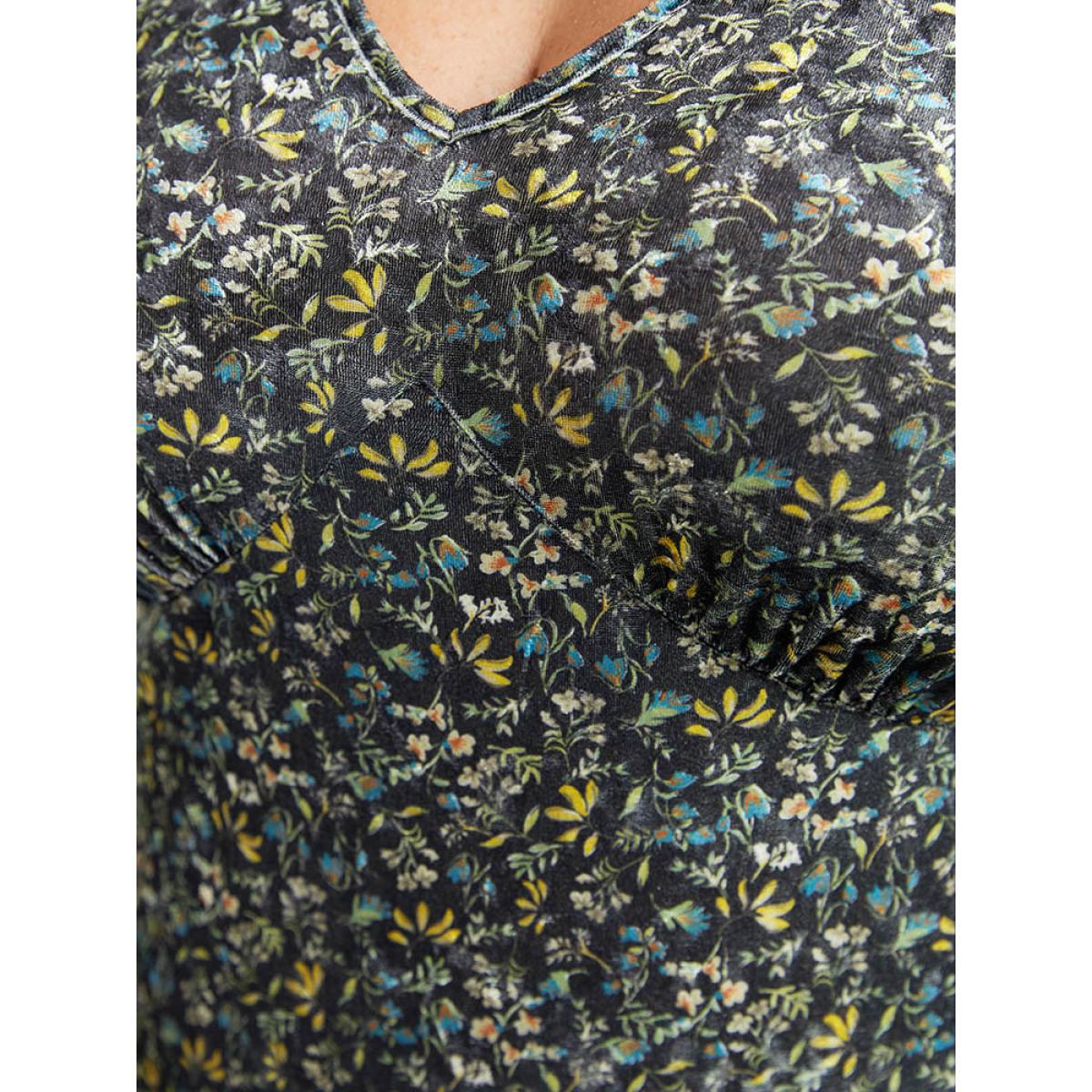 Plus Size Velvet V Neck Ditsy Floral Split Hem Dress Black Women Glamour Printed V-neck Elbow-length sleeve Curvy Midi Dress BloomChic 28/5X Product Image