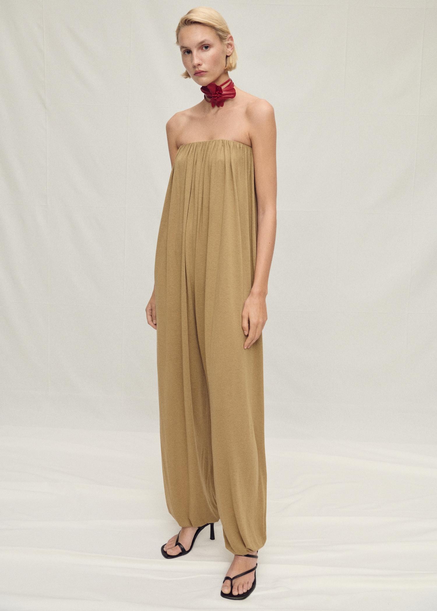 Strapless jumpsuit with puffed hem - Women | MANGO USA Product Image