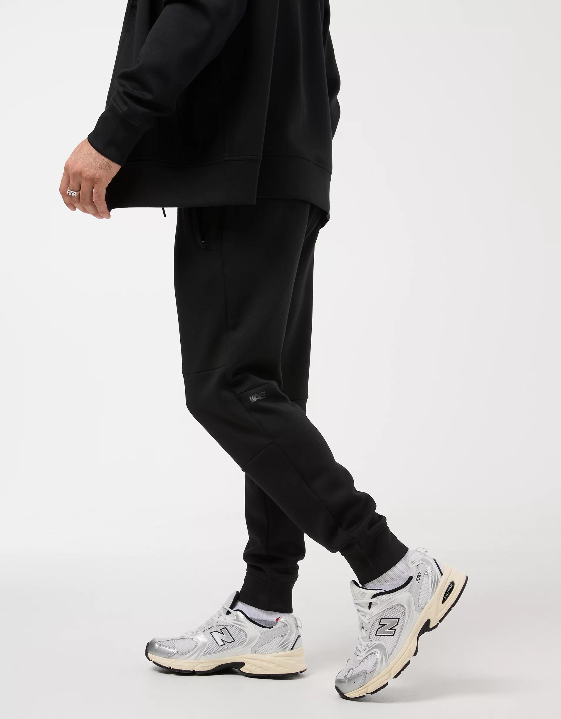 AE 24/7 Jogger Product Image