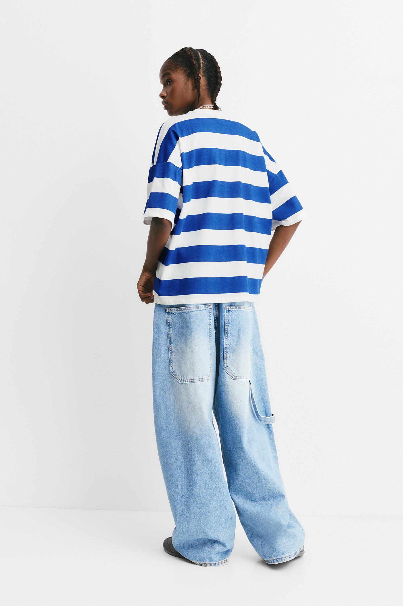 Striped T-shirt with slogan Product Image