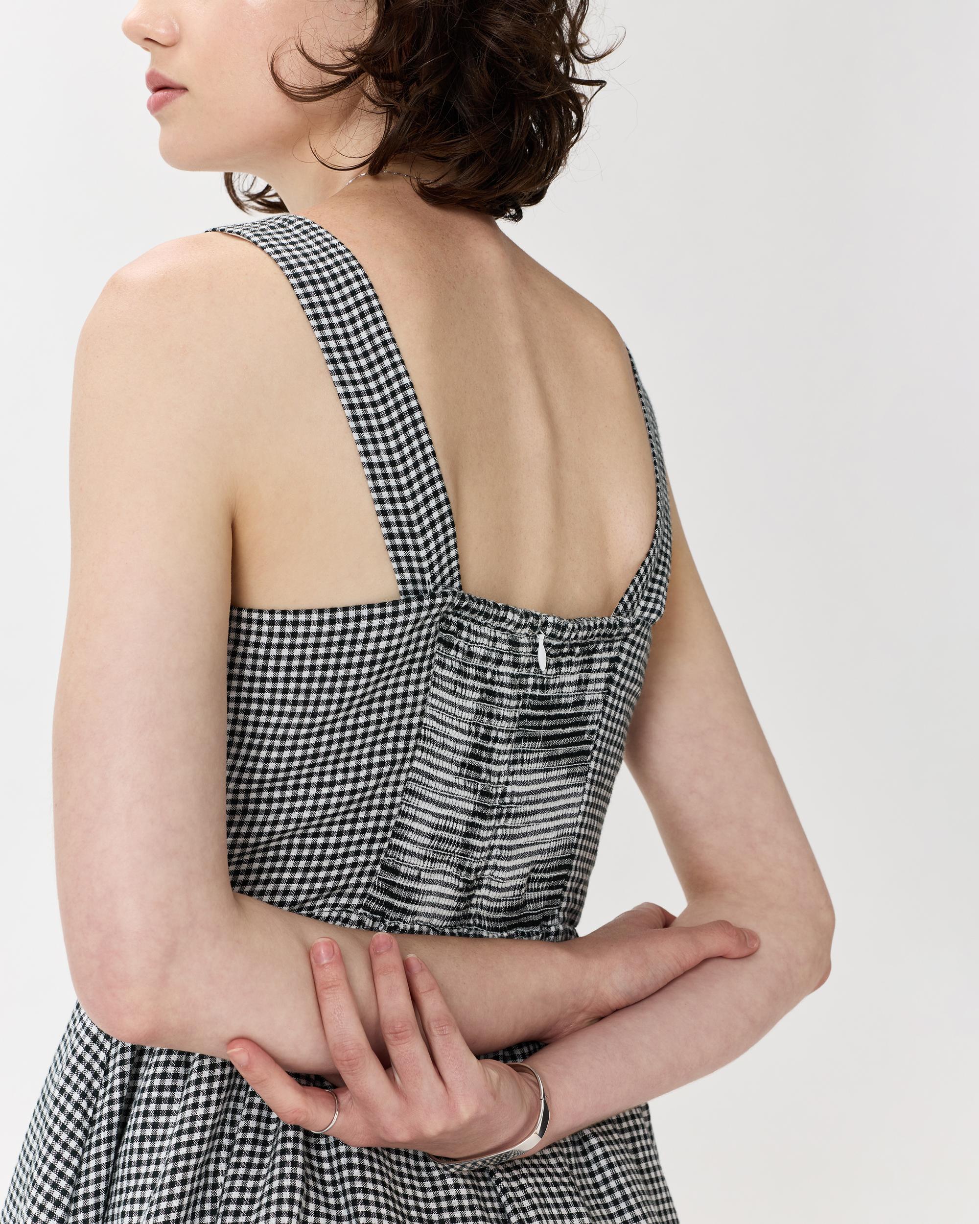 Quince | Women's 100% European Linen Fit & Flare Midi Dress Product Image