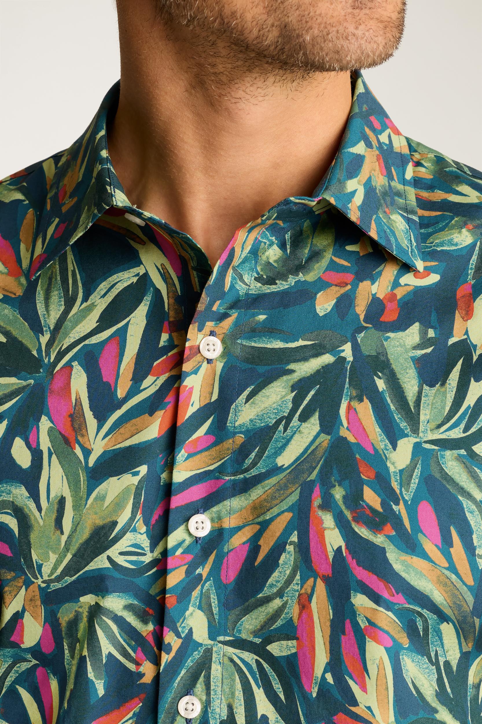 Riviera Short Sleeve Shirt Product Image