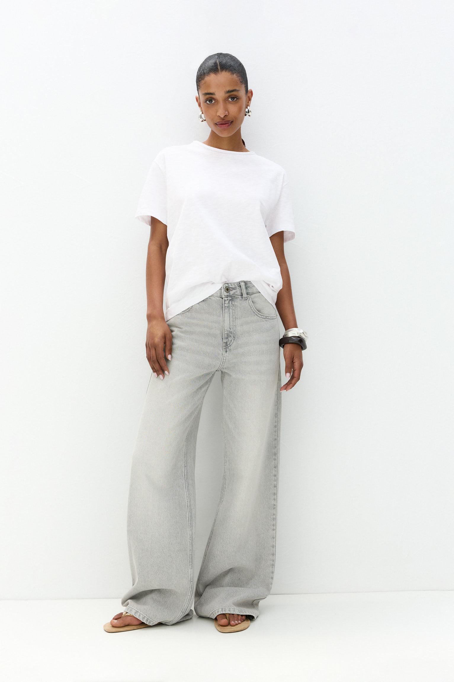 T-shirt with unfinished trims Product Image