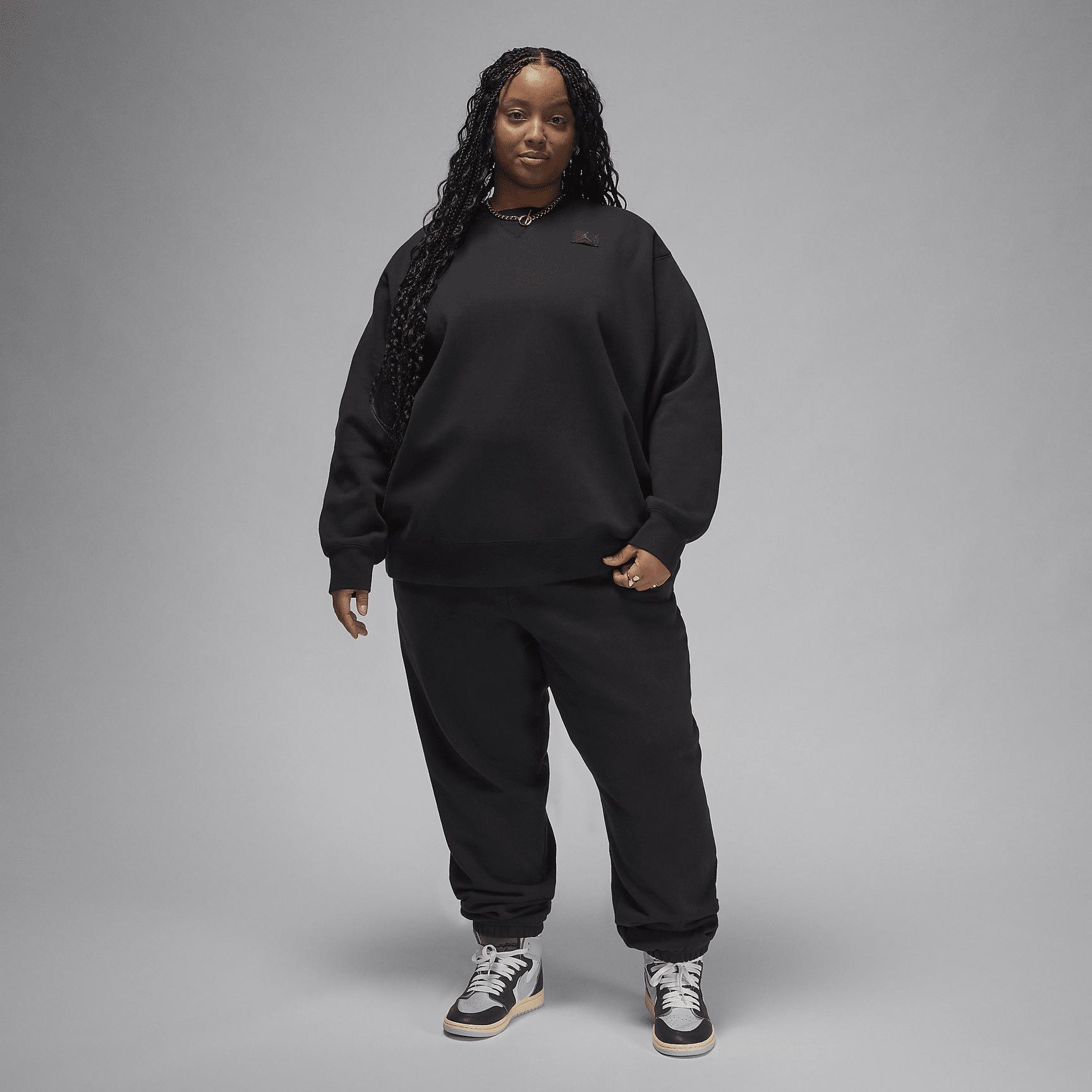 Women's Jordan Flight Fleece Crew-Neck Sweatshirt (Plus Size) Product Image