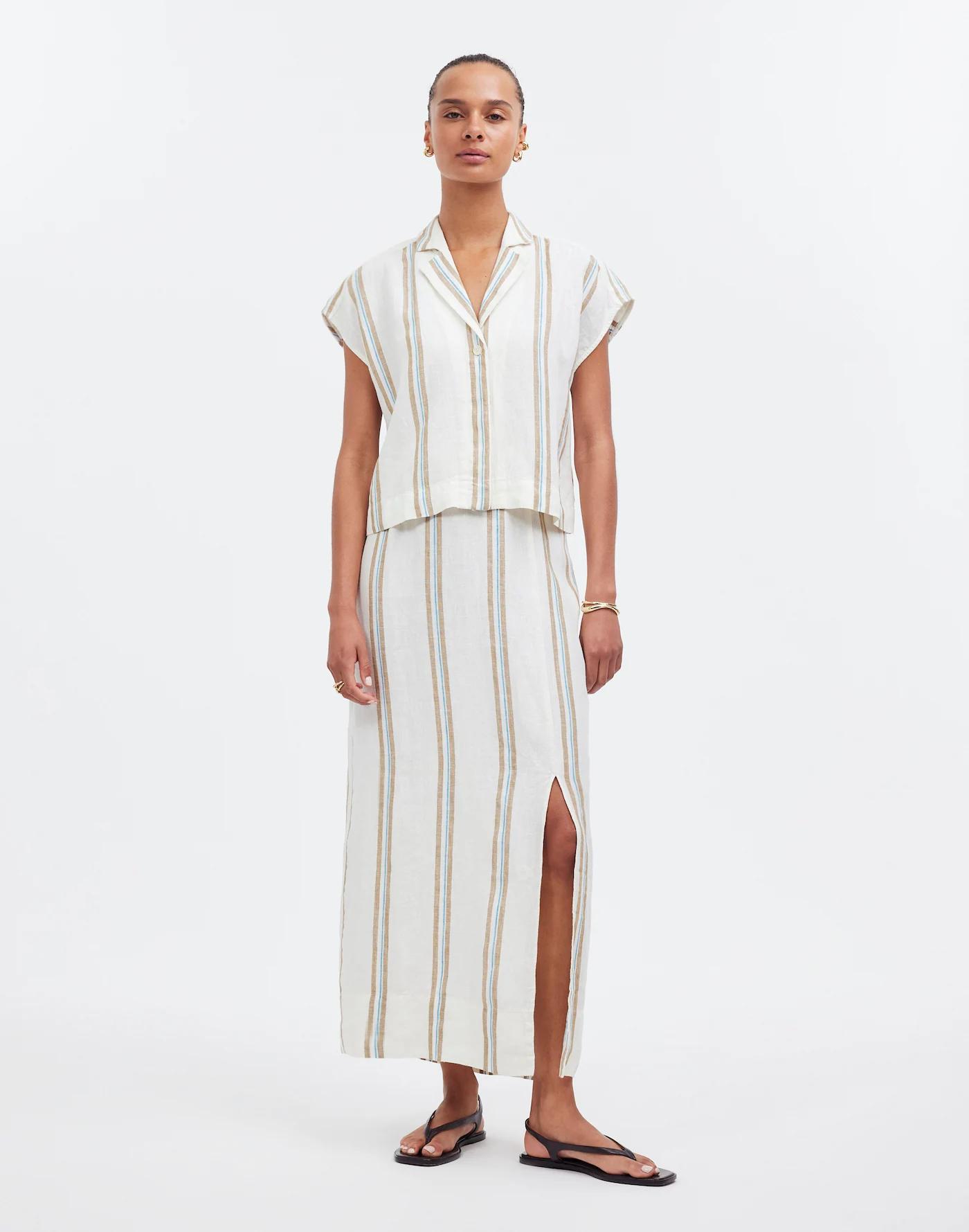 Boxy Cap-Sleeve Shirt in 100% Linen Product Image