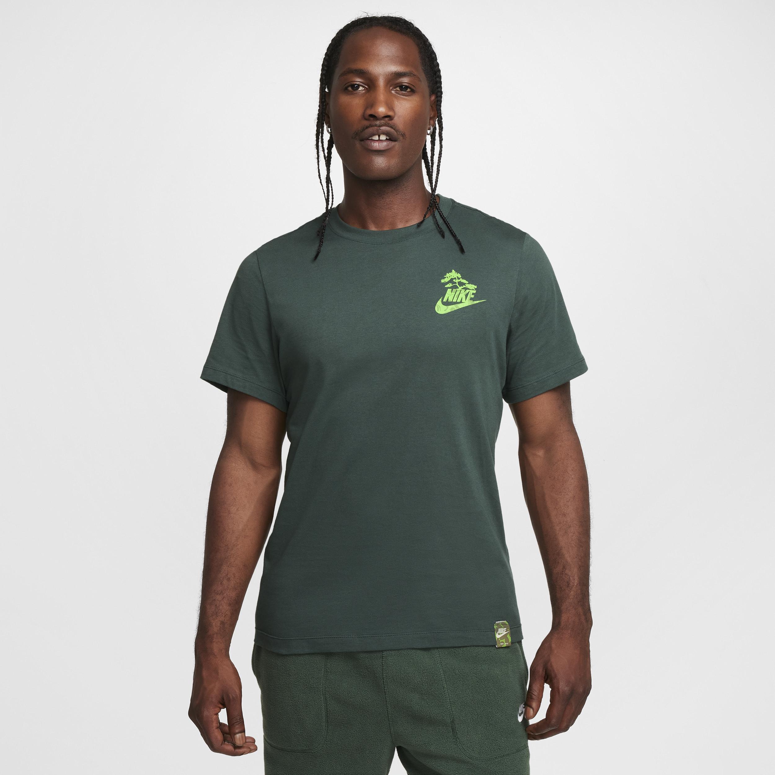 Mens Nike Sportswear Club T-Shirt | FZ7952-338 Product Image