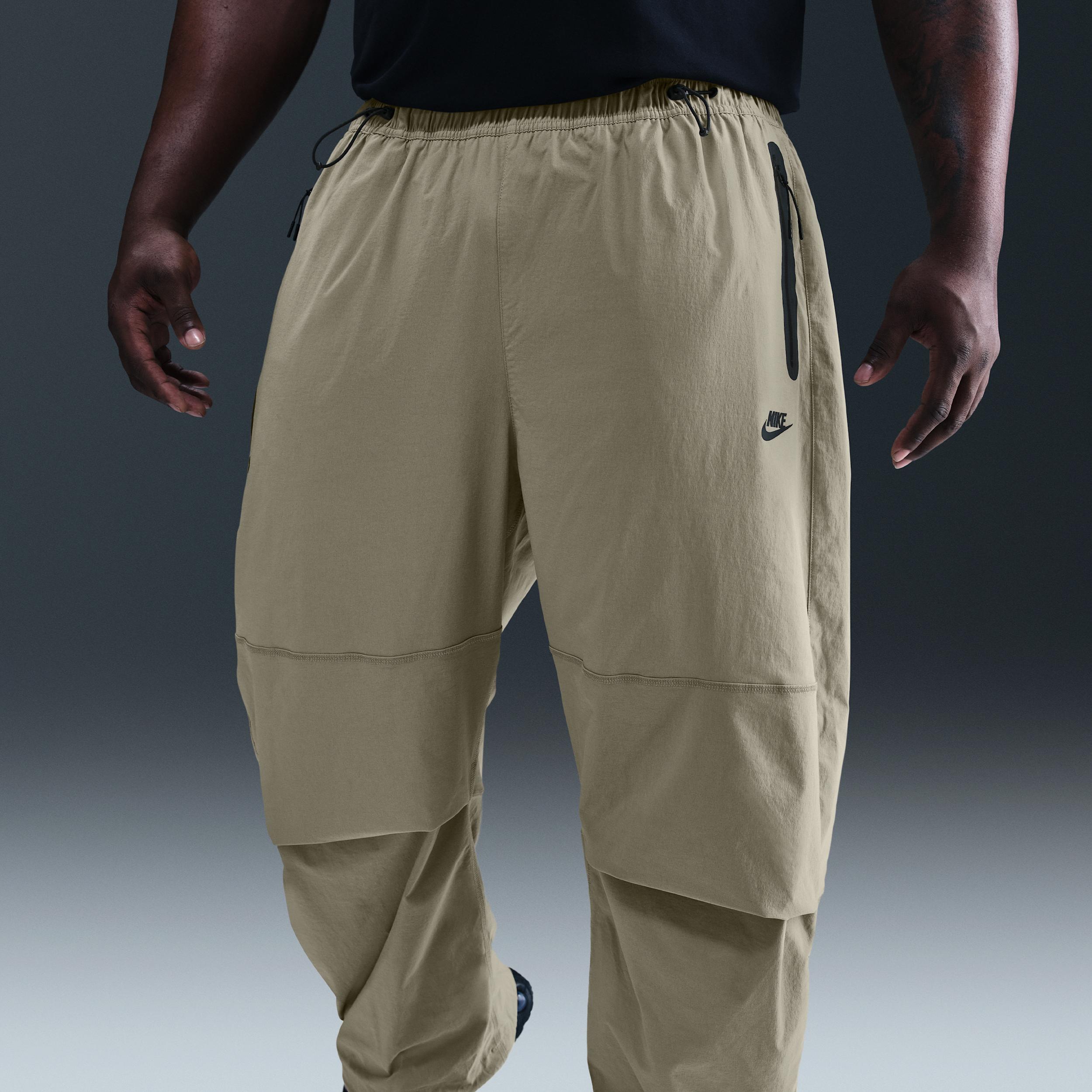 Nike Men's Tech Woven Oversized Pants Product Image