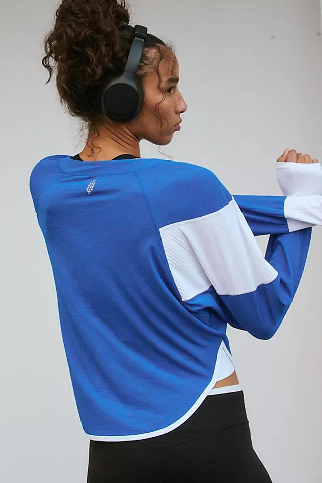 Spotlight Long Sleeve Layer Product Image