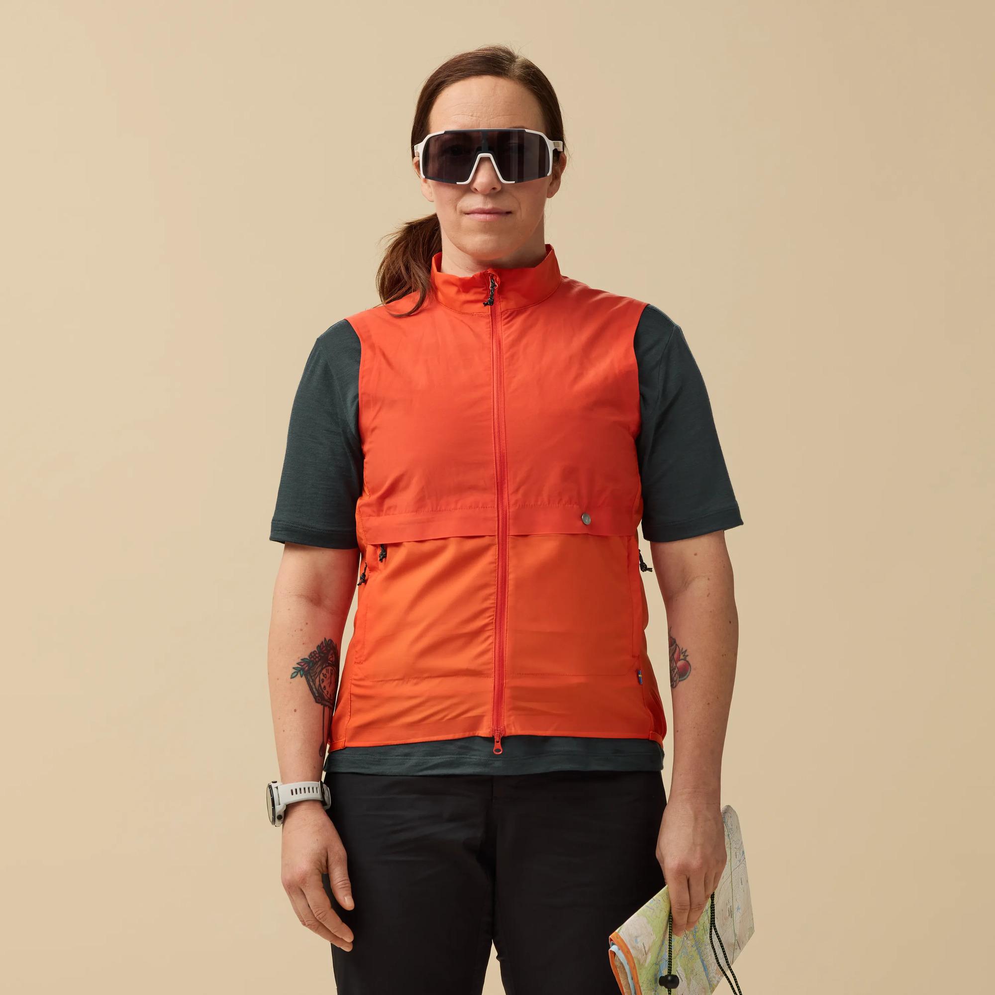 Hoja Adventure Vest W Product Image