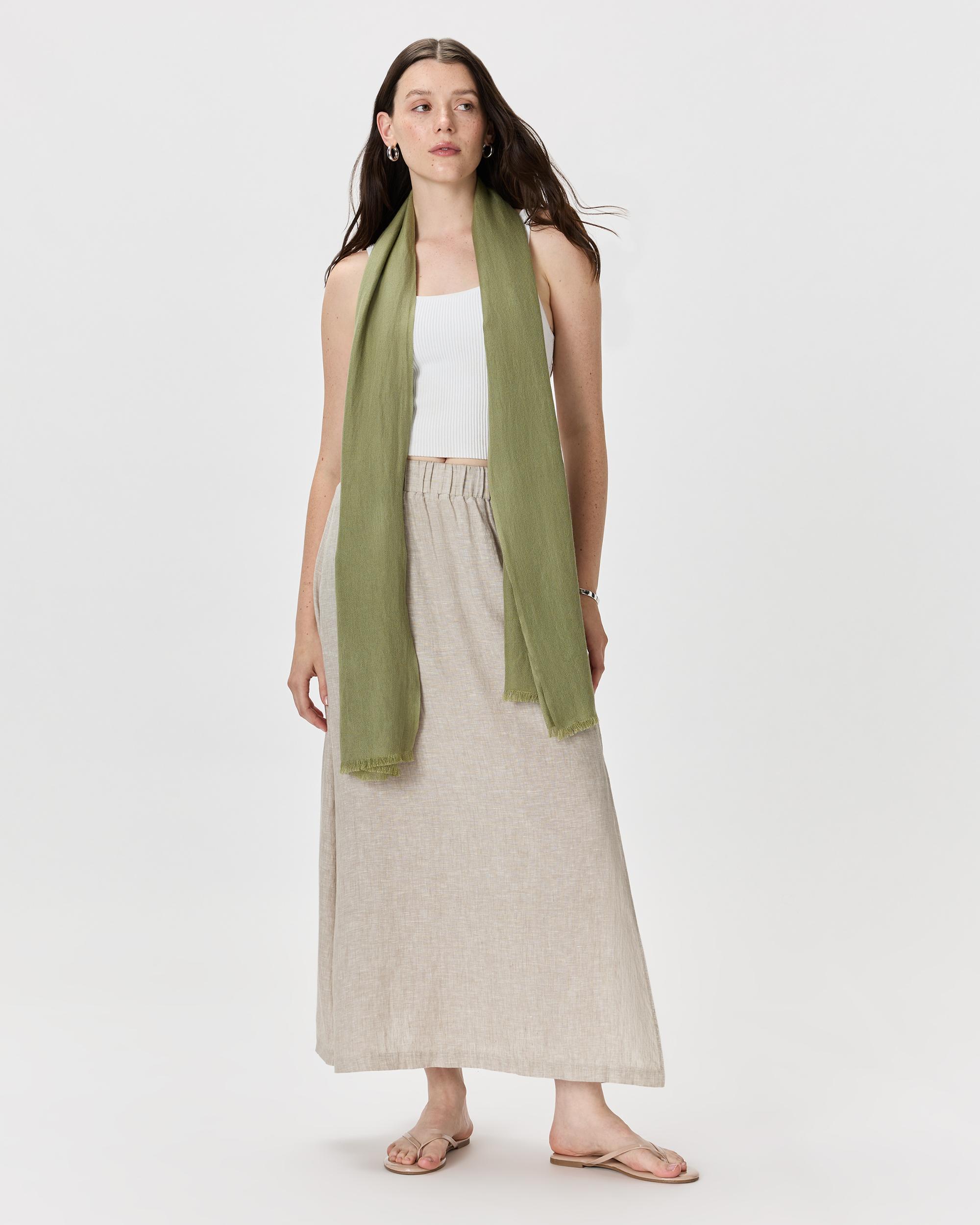 Quince | Women's Featherweight Cashmere Silk Frayed Edge Scarf Product Image