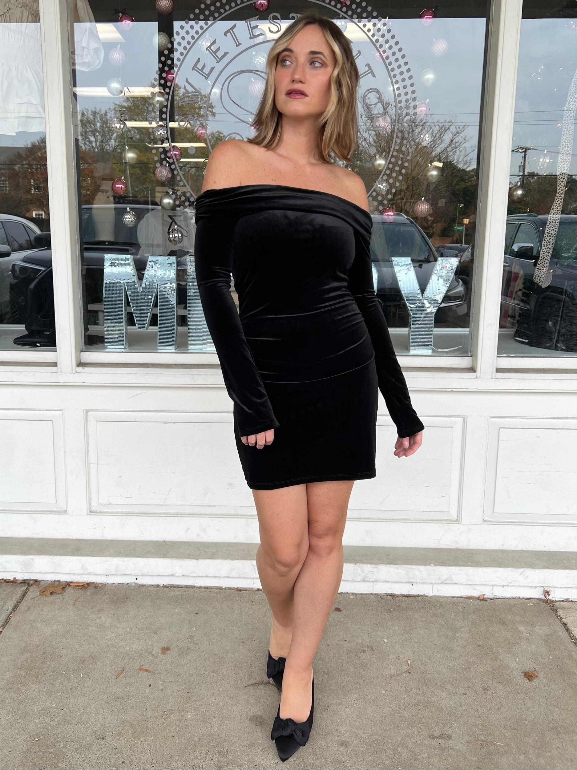 Ava Velvet Dress Product Image