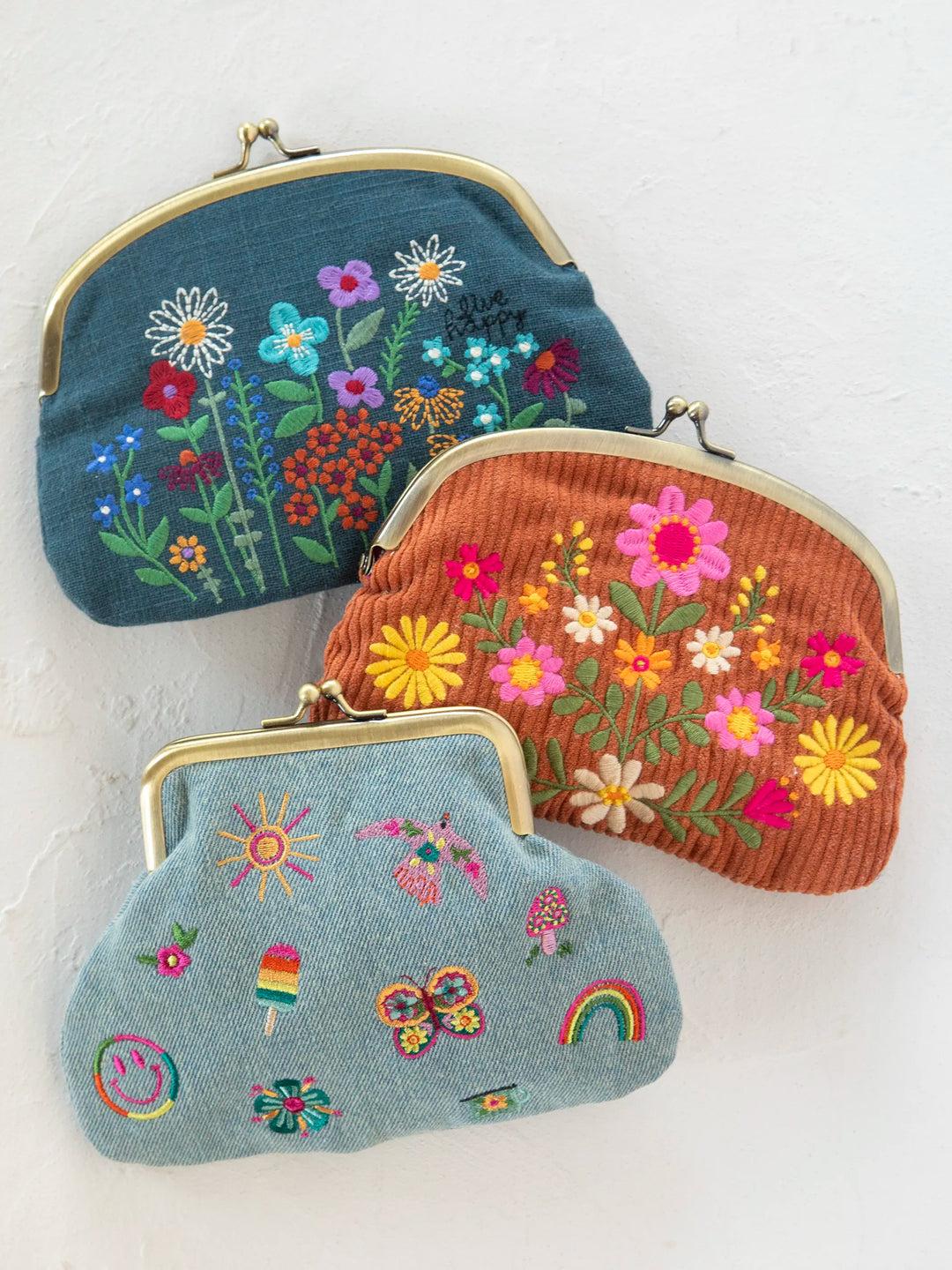 Embroidered Kisslock Coin Purse Product Image