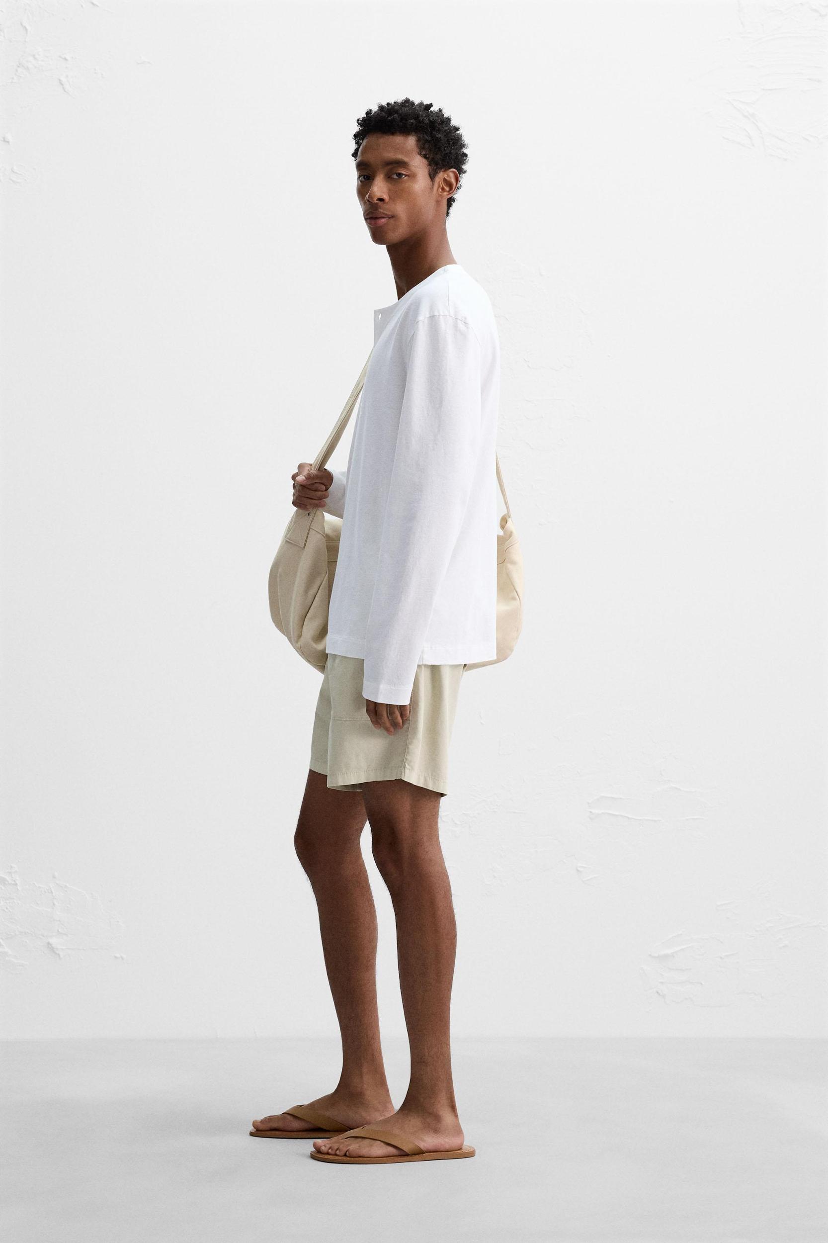 BUTTON NECK T-SHIRT Product Image