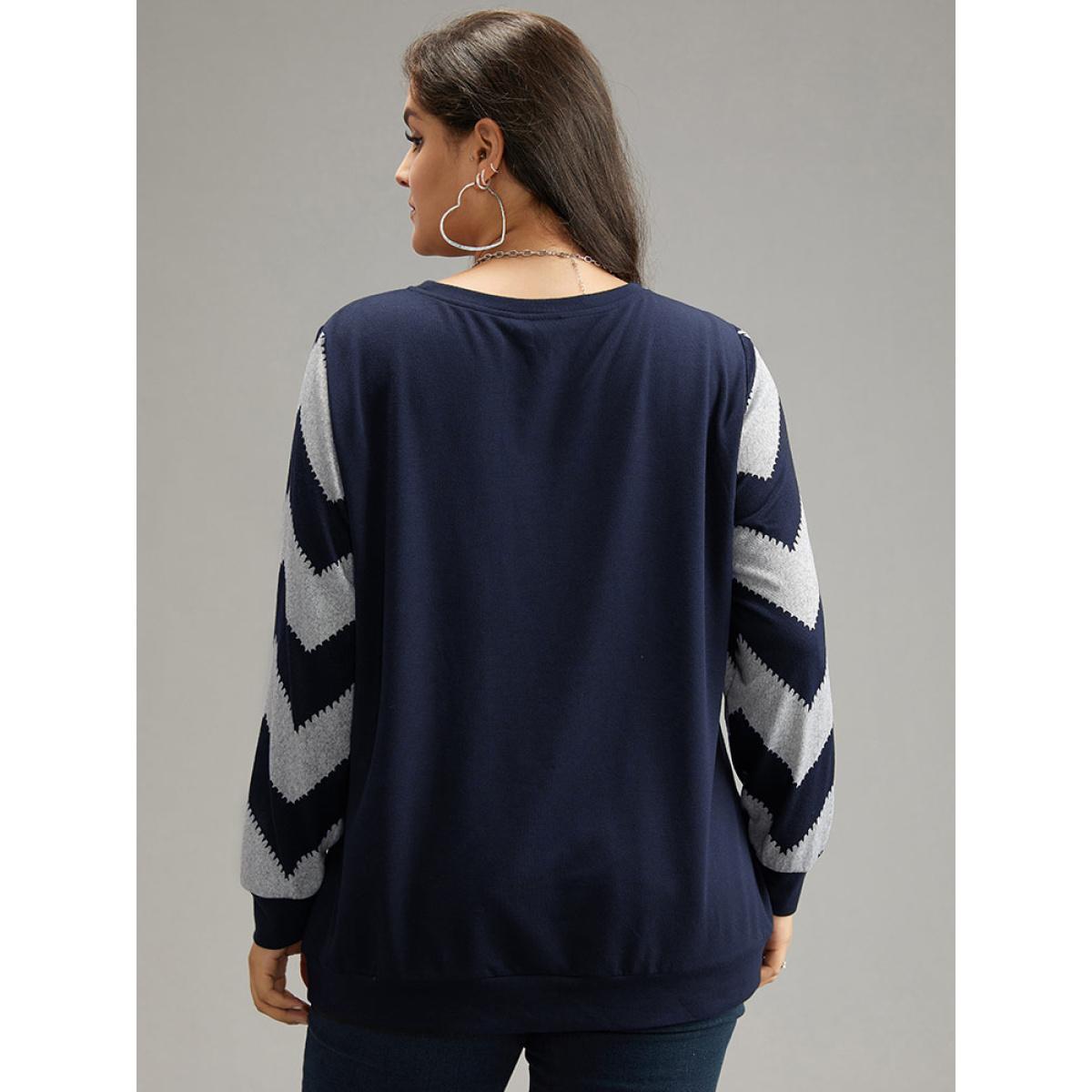 Plus Size Geometric Patchwork Round Neck Sweatshirt Women DarkBlue Casual Elastic cuffs Round Neck Dailywear Sweatshirts BloomChic 10/M Product Image