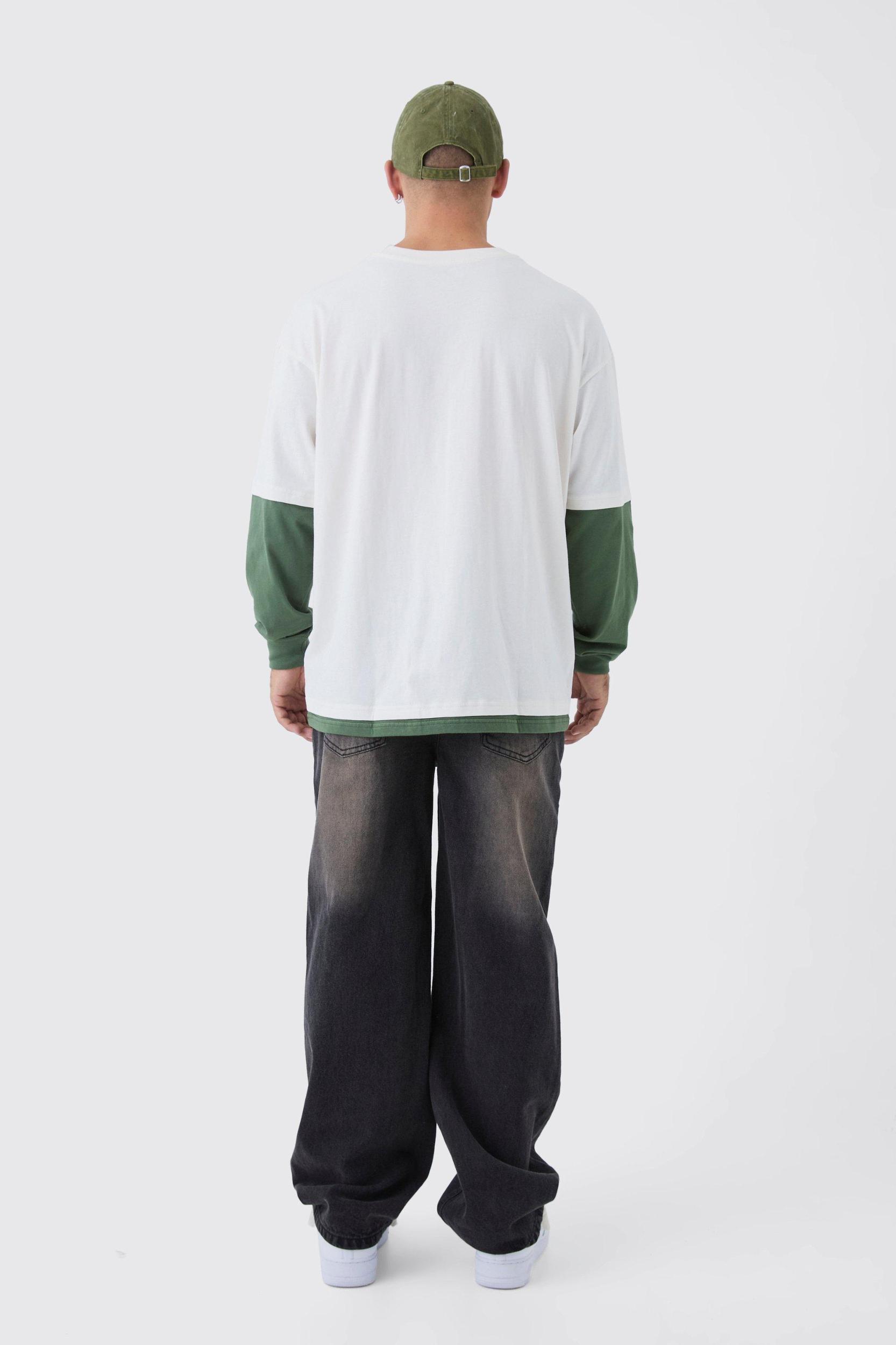 Relaxed Fit Brown Washed Jeans | boohooMAN USA Product Image