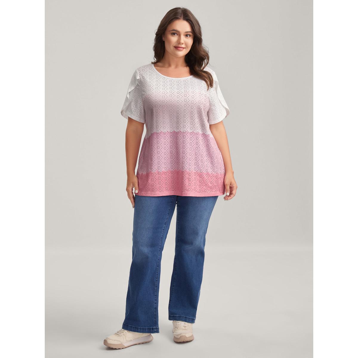 Plus Size Eyelet Trim Color Block Stretchy T-Shirt WhiteSmoke Women Playful Petal edge Round Neck Casual T-shirts BloomChic 18-20/2X Product Image