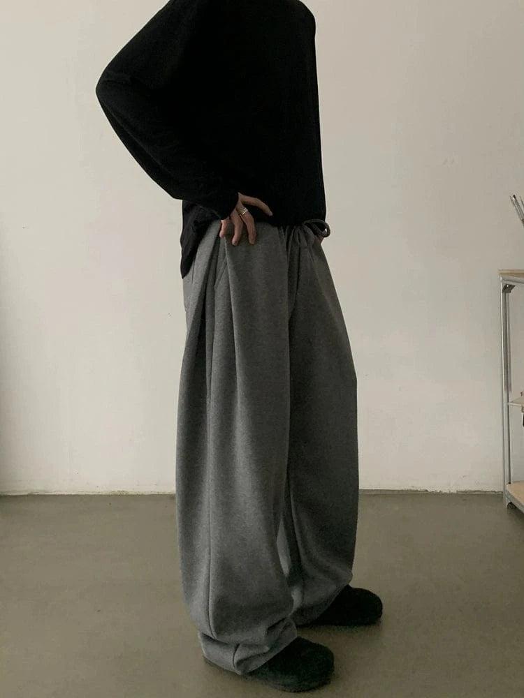 RT No. 18738 PLEATED MACHETE SWEATPANTS Product Image