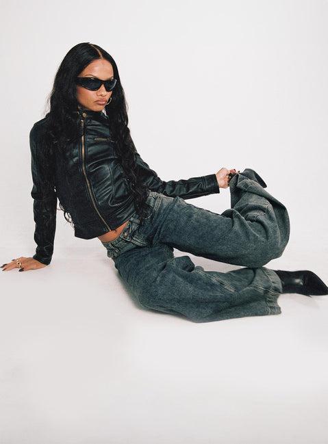 Ziggie Low Rise Ultra Baggy Jeans Antique Wash Product Image