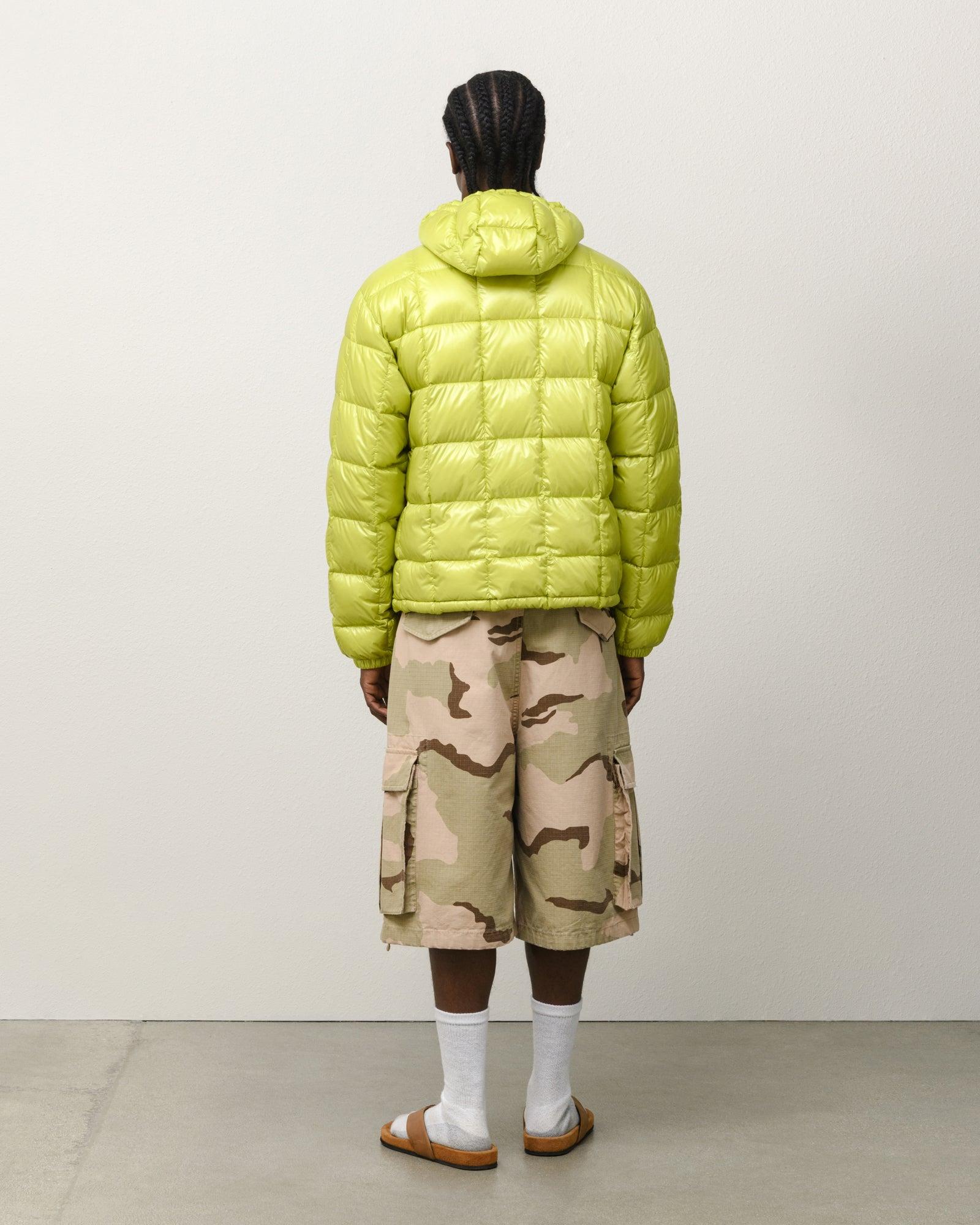 MIDWEIGHT HOODED PUFFER Male Product Image