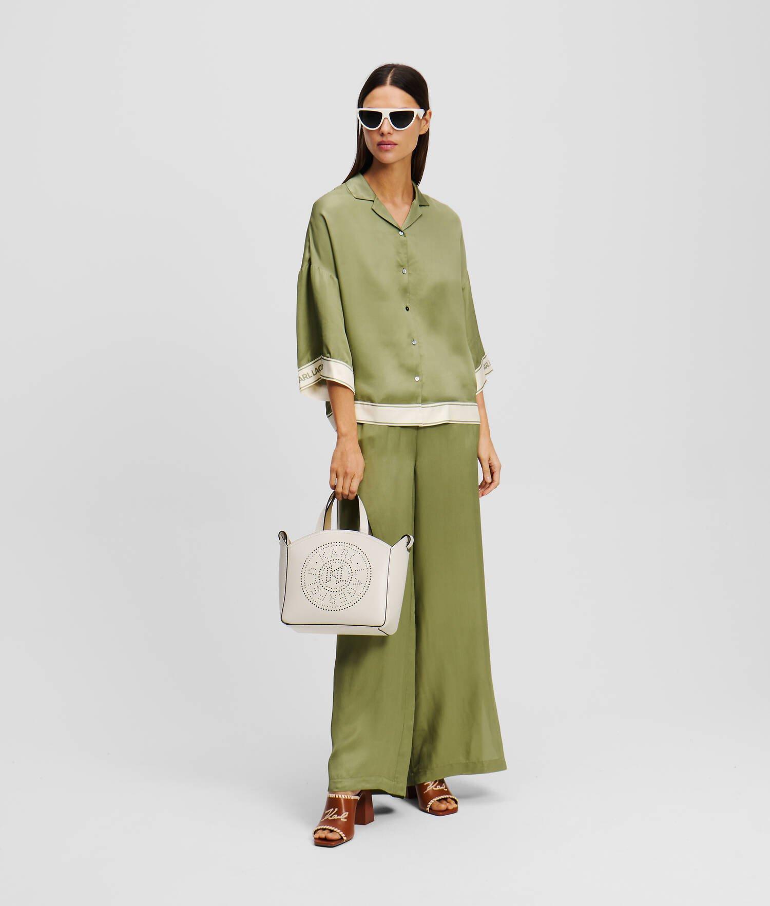 SHORT-SLEEVED BLOUSE Product Image