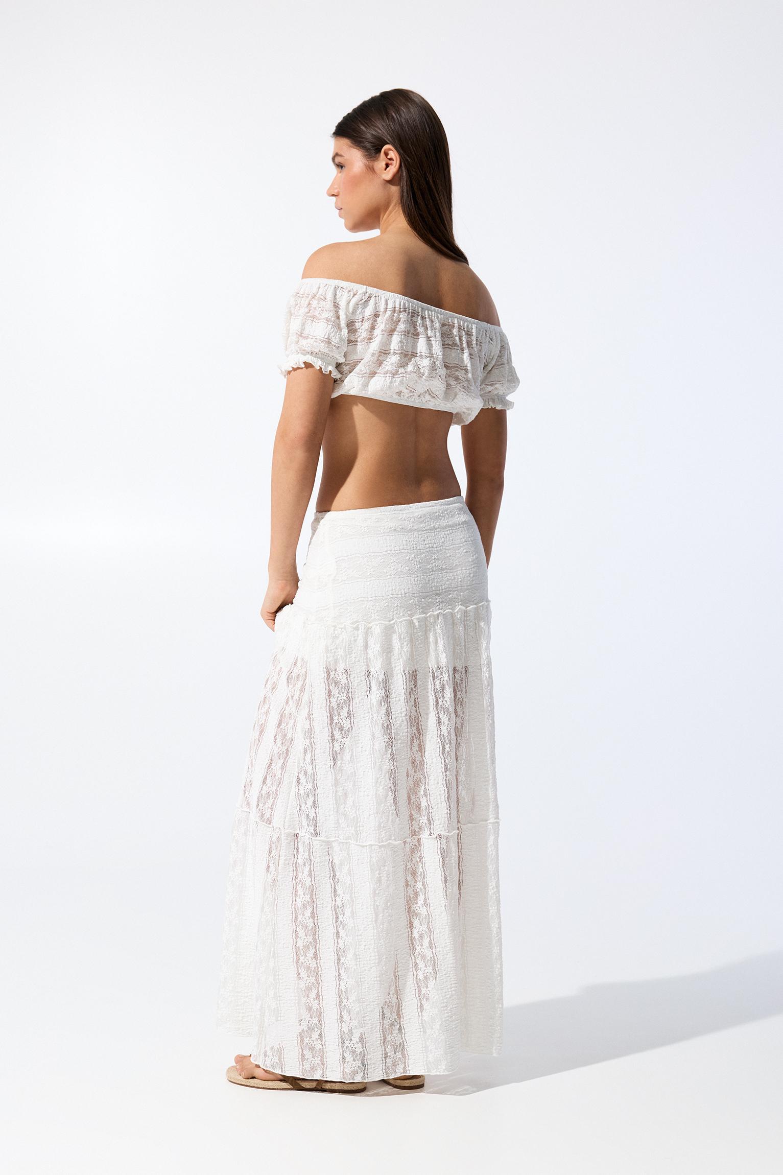 Short sleeve lace top Product Image