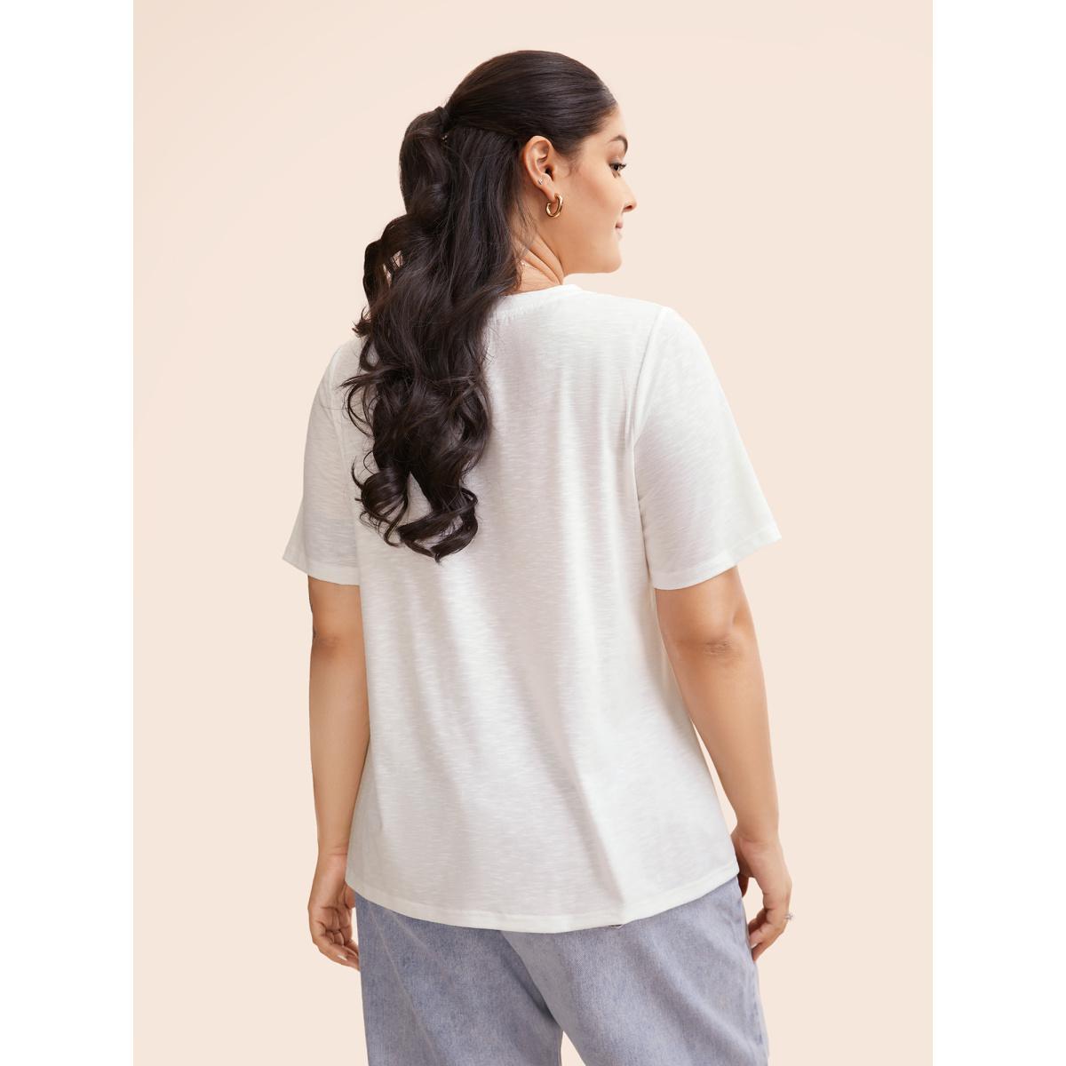 Plus Size Bamboo Textured Floral Embroided T-shirt Originalwhite Women Casual Contrast Natural Flowers Round Neck Everyday T-shirts BloomChic 12/L Product Image