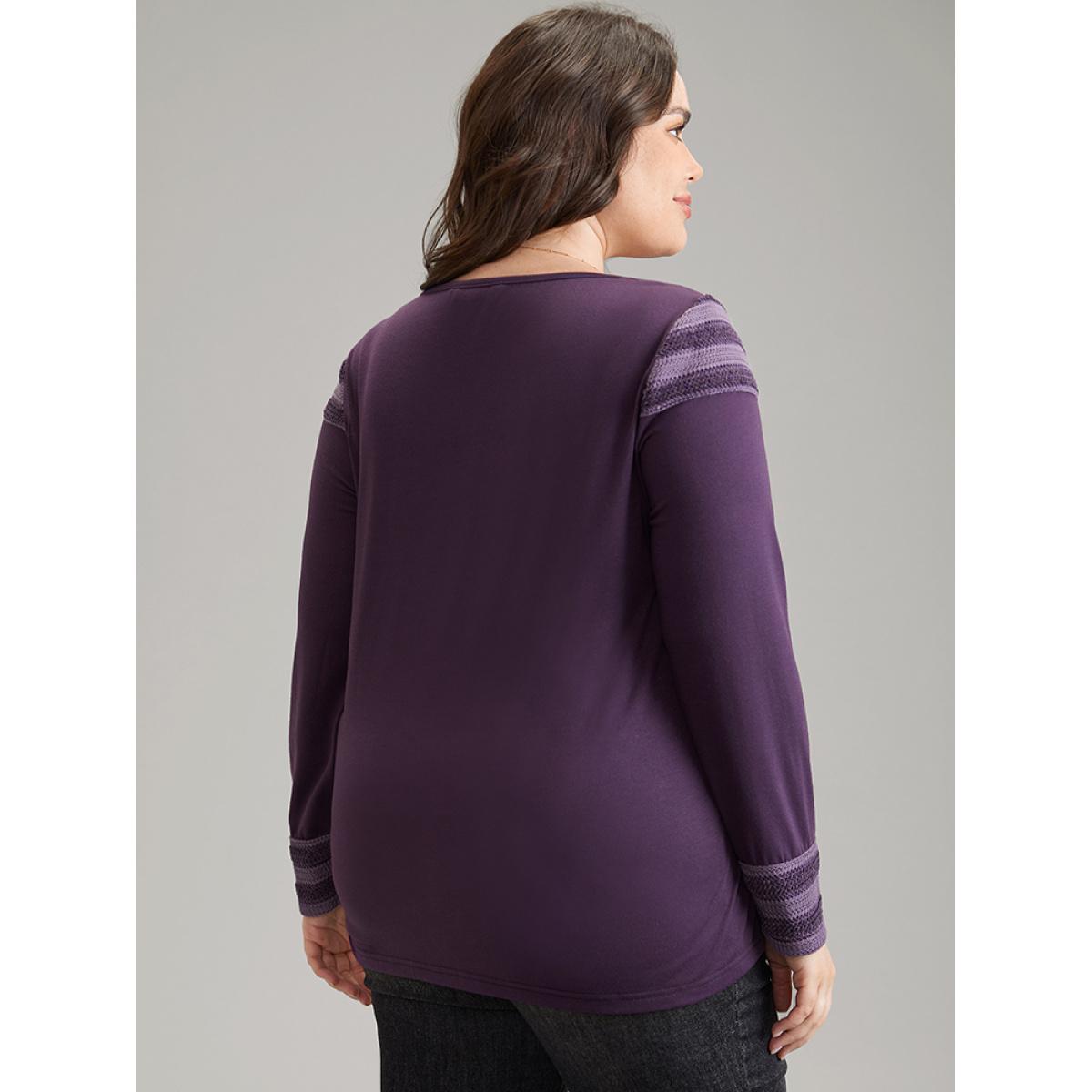 Plus Size V Neck Solid Patchwork Knit T-shirt Purple Women Casual Patchwork Plain V-neck Everyday T-shirts BloomChic 26/4X Product Image