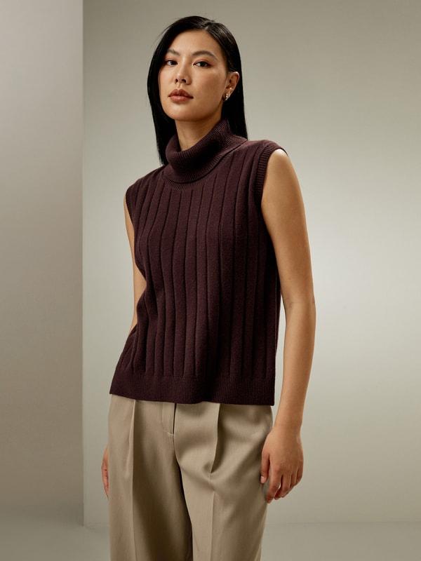 Turtleneck Sleeveless Cashmere Vest Product Image