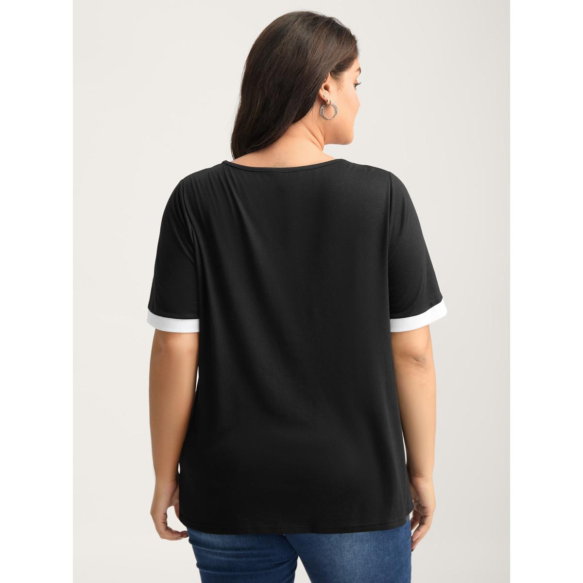 Plus Size Stretchy Floral Lace Color Contrast T-Shirt Black Women Timeless Woven ribbon&lace trim V-neck Elegant T-shirts BloomChic 10/M Product Image