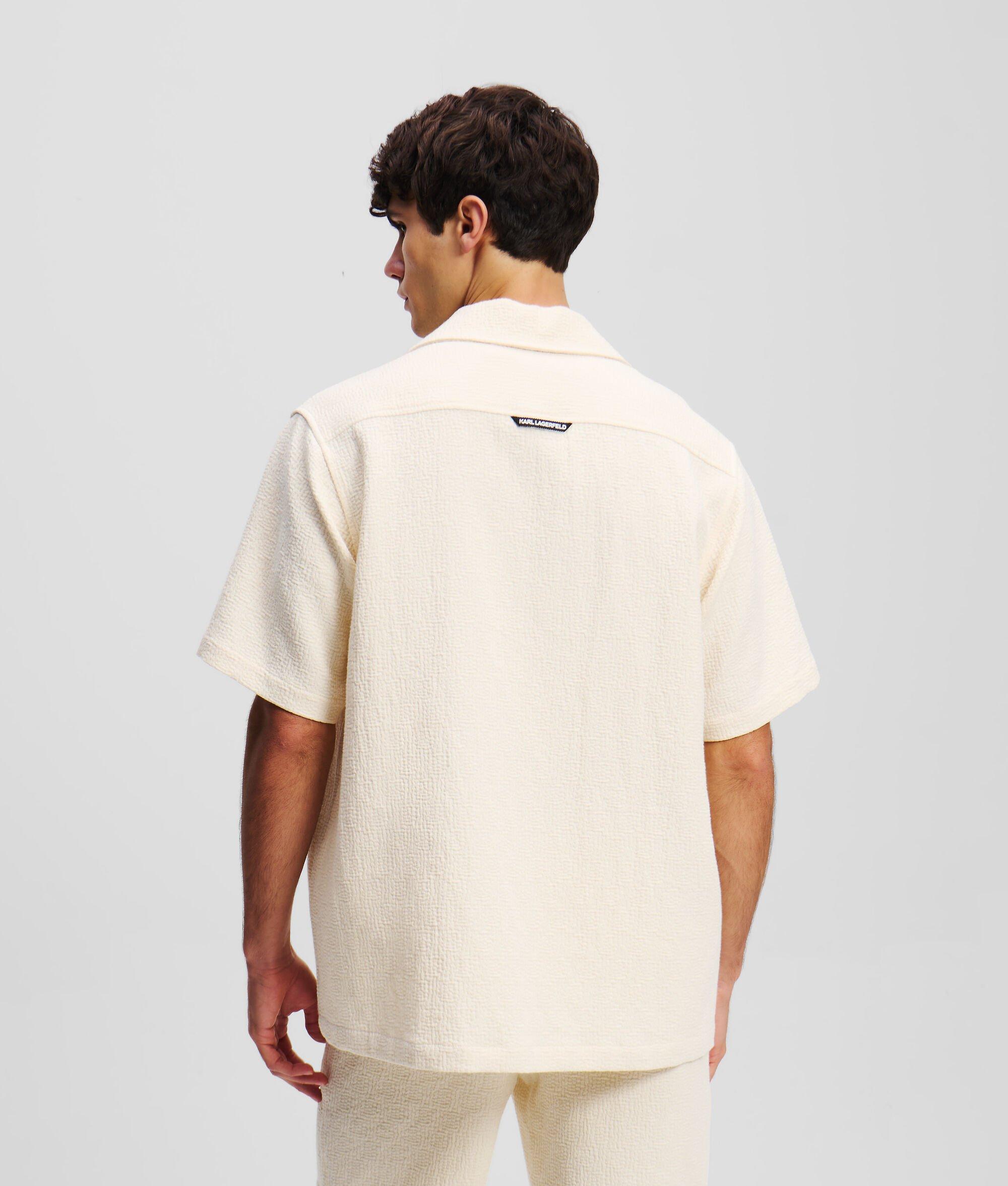 LIGHTWEIGHT SHORT-SLEEVED SHIRT Product Image