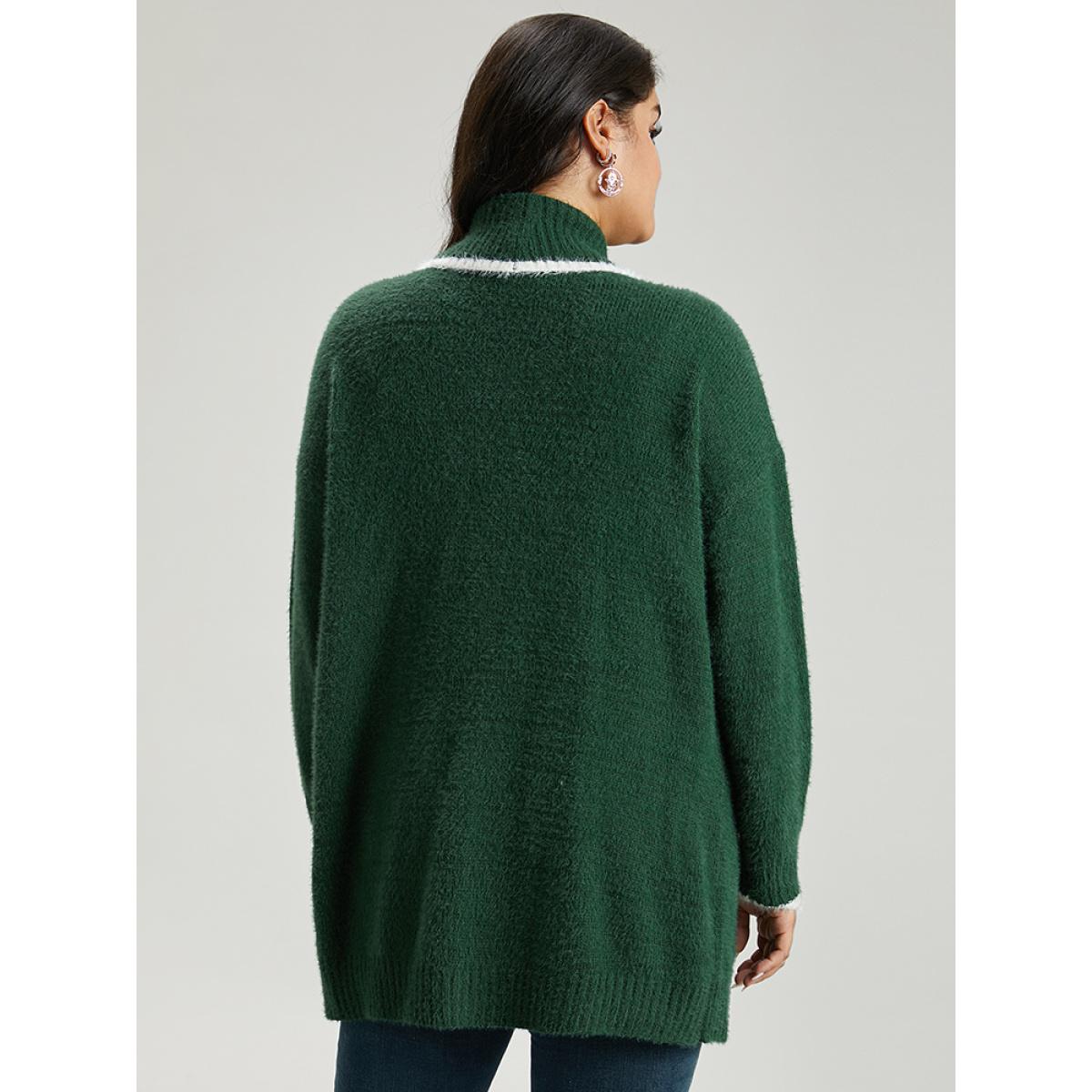 Plus Size Contrast Trim Fuzzy Patched Pocket Cardigan DarkGreen Women Casual Loose Long Sleeve Festival-Christmas Cardigans BloomChic 28/5X Product Image