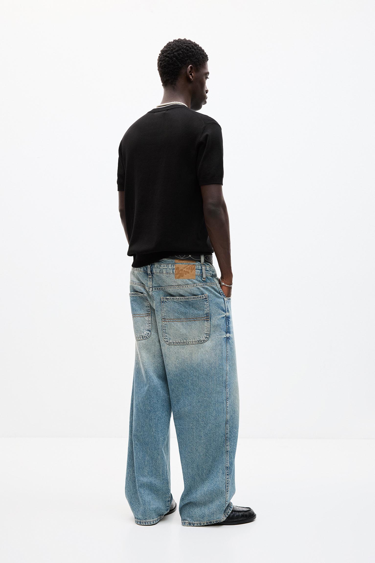 Short sleeve knit T-shirt Product Image