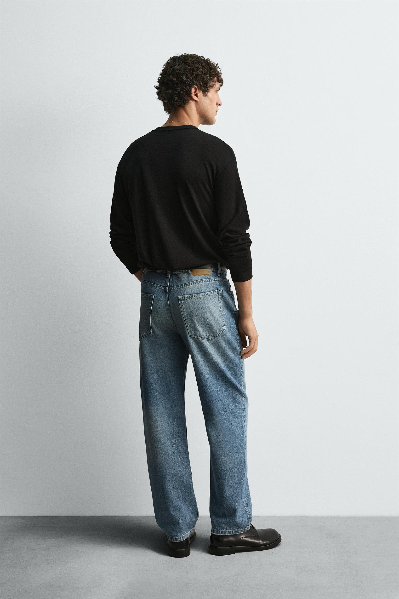 STRAIGHT ANKLE FIT JEANS Product Image