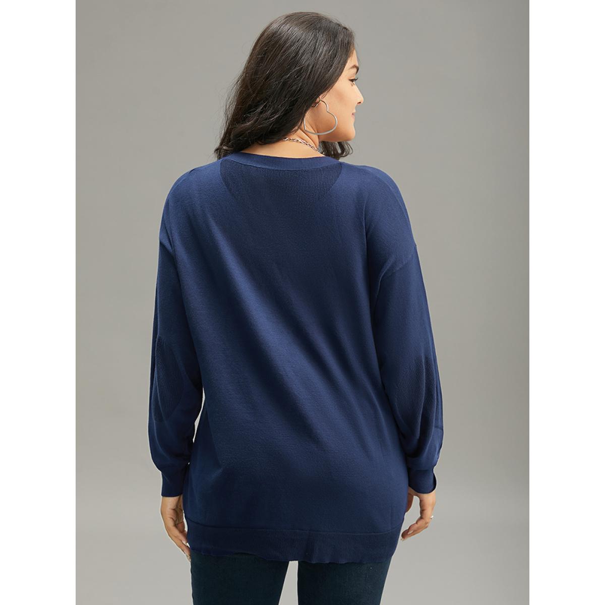 Plus Size Halloween Wing Print Elastic Cuffs Sweatshirt Women Black Casual Printed V-neck Dailywear Sweatshirts BloomChic 26/4X Product Image