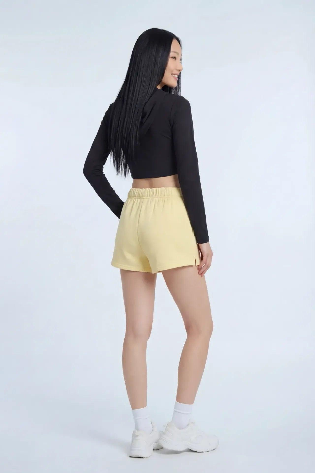 Fleece Short Female Product Image