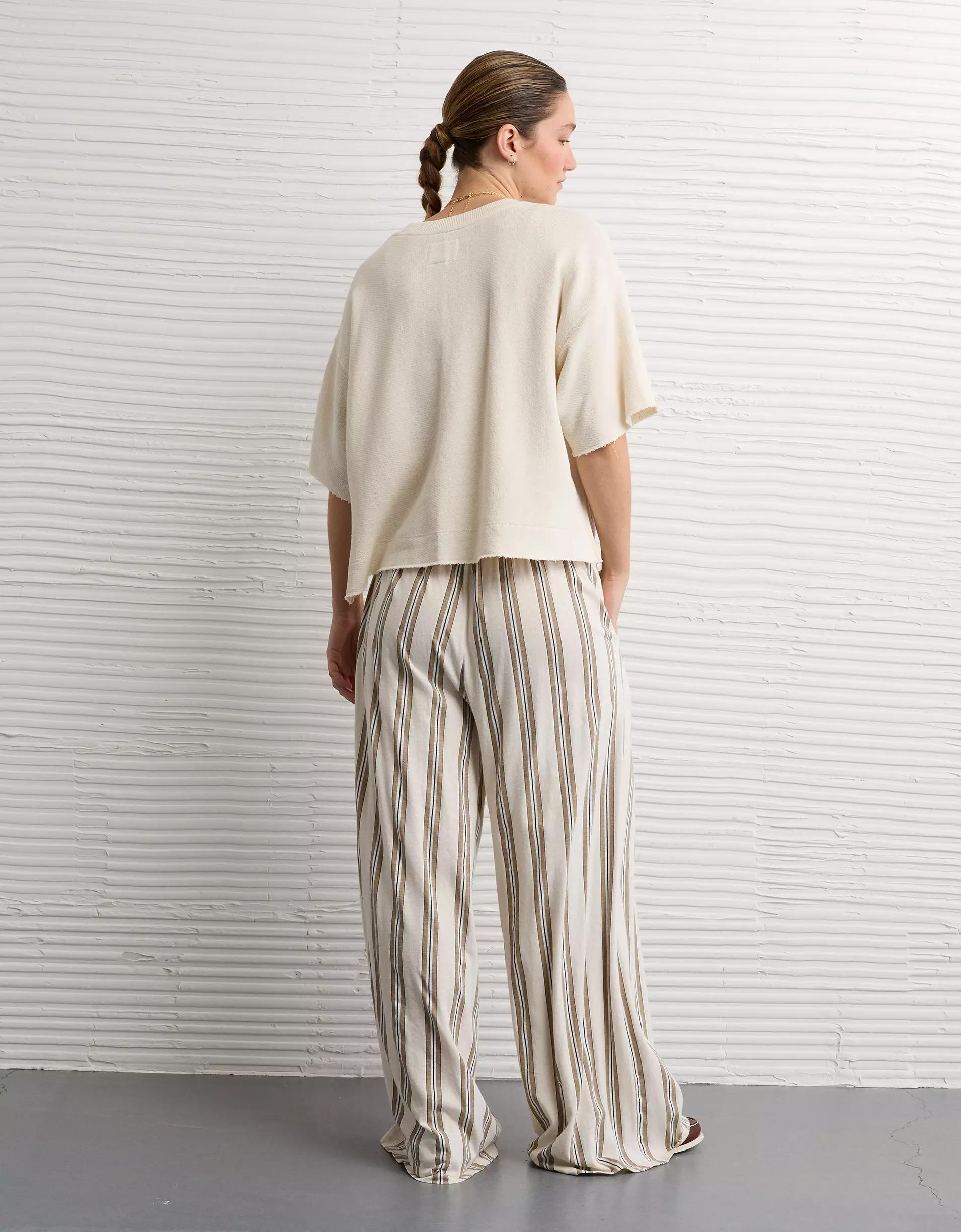 AE Saltwash Short-Sleeve Sweatshirt Product Image