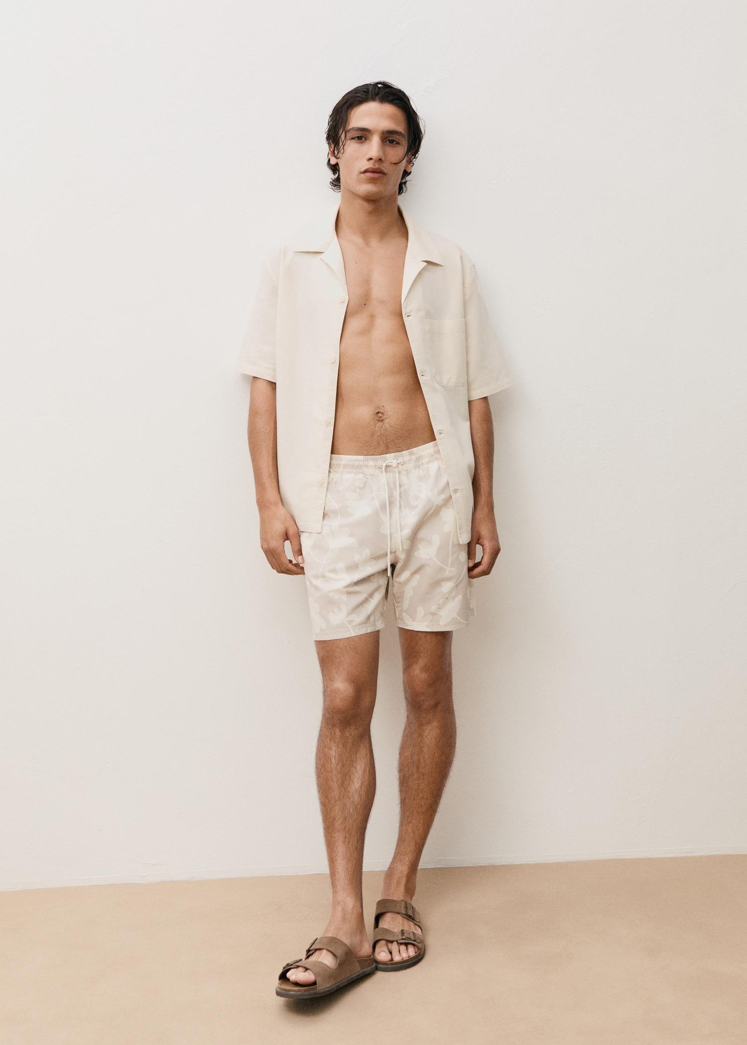 Floral print swimsuit - Men | MANGO USA Product Image