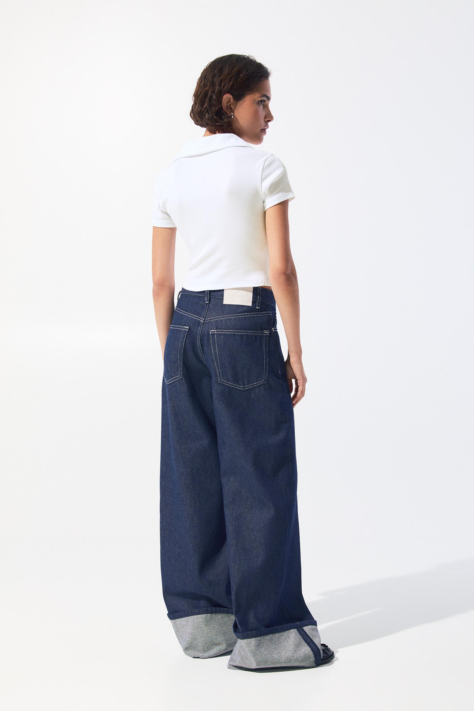 Cropped short sleeve polo shirt Product Image