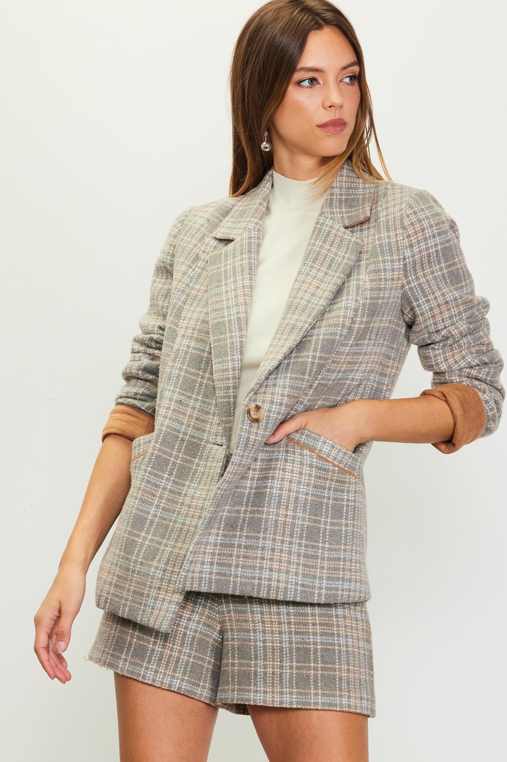 Tweed Short Product Image