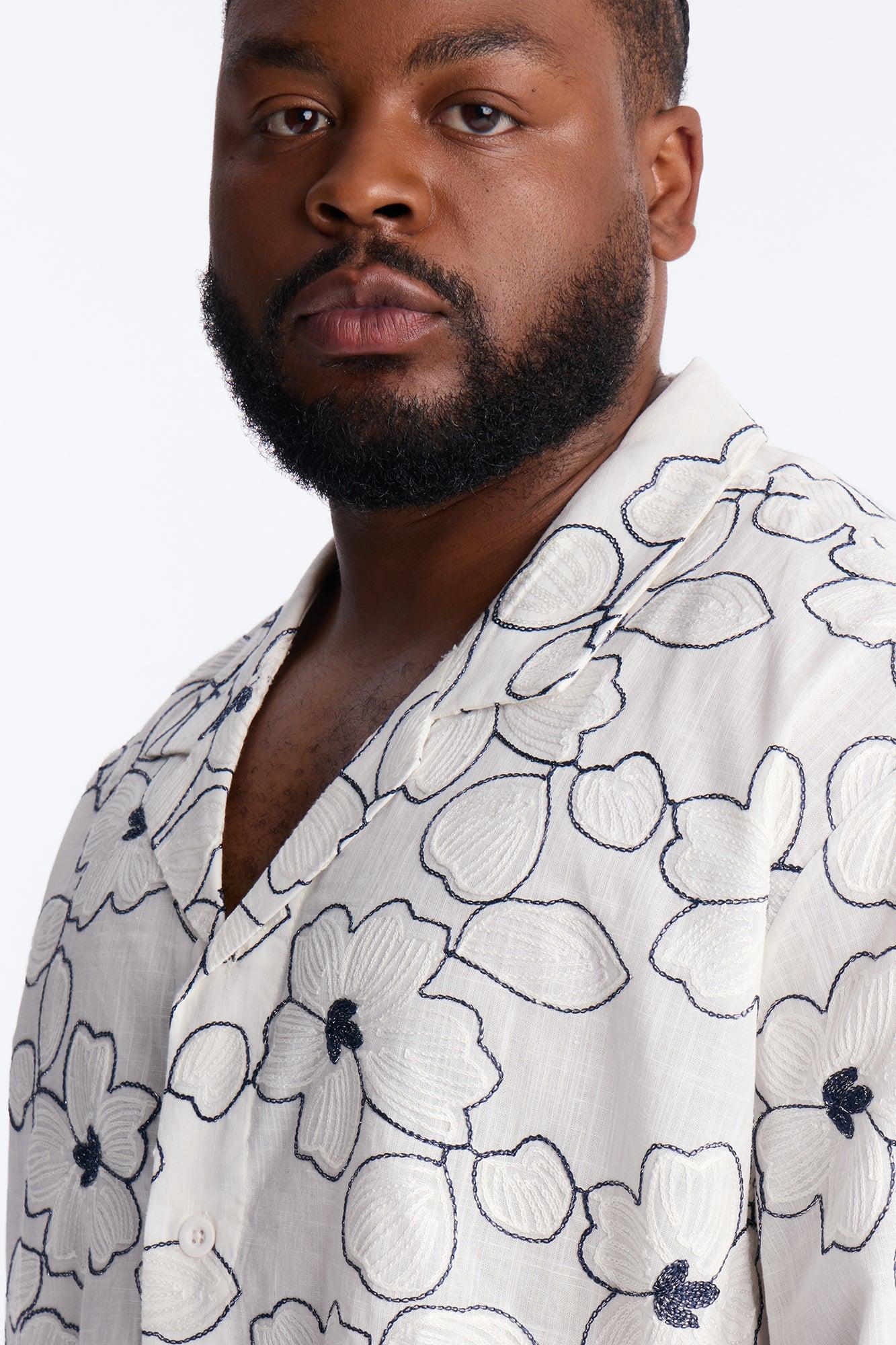 Relaxed Sand Blossom Cuban Collar Button Up Shirt - White/combo Male Product Image