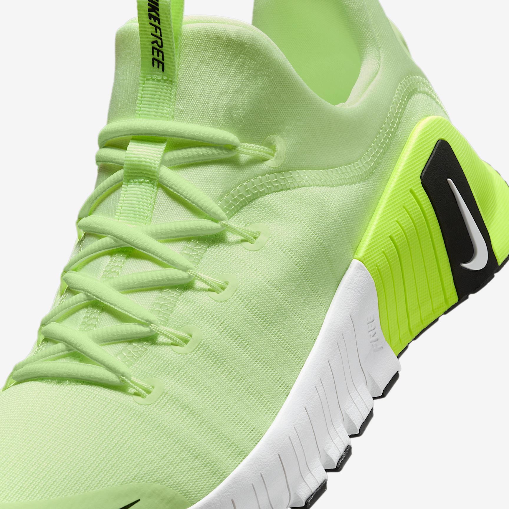 Nike Mens Free Metcon 6 Workout Shoes | FJ7127-701 Product Image