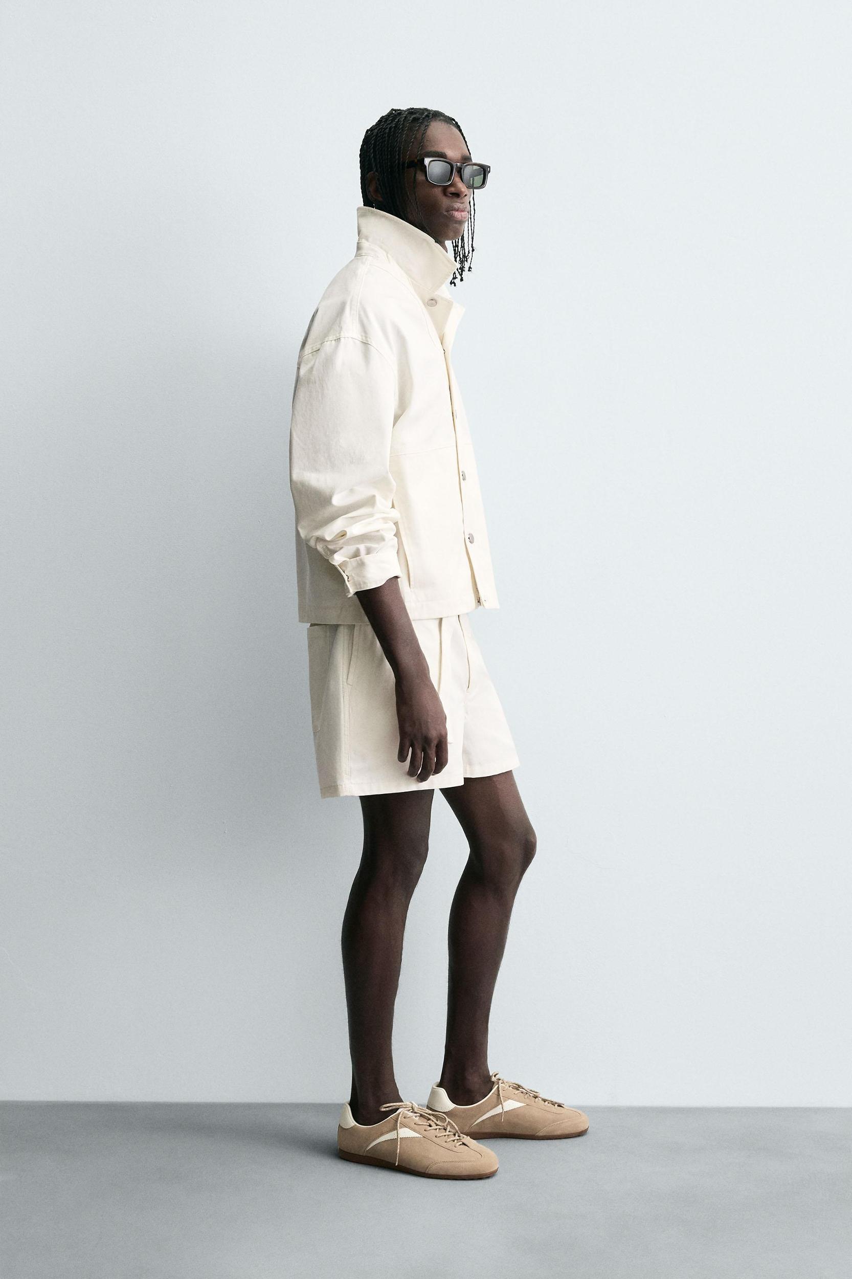 BELTED TEXTURED SHORTS Product Image