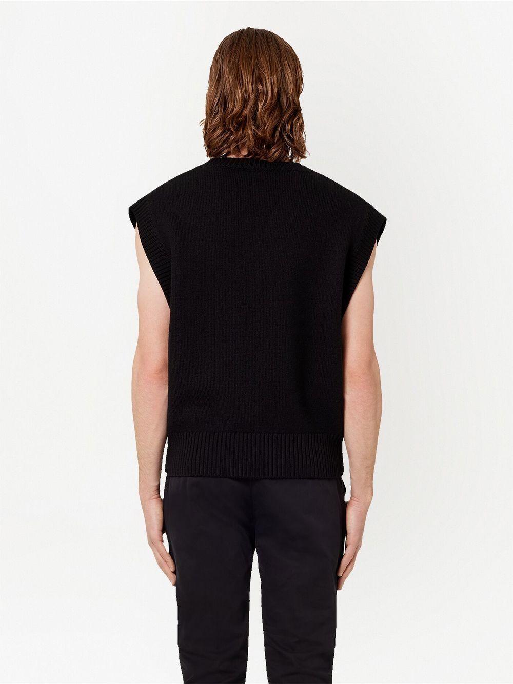 Ami de Coeur knitted vest Product Image