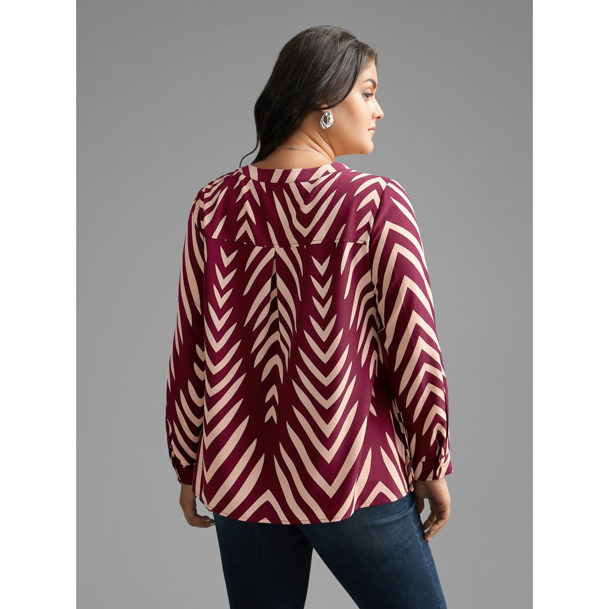 Plus Size RedViolet Geometric Notched Pleated Slit Hem Blouse Women At the Office Extra Long Sleeve Notched collar Office Blouses BloomChic 26/4X Product Image