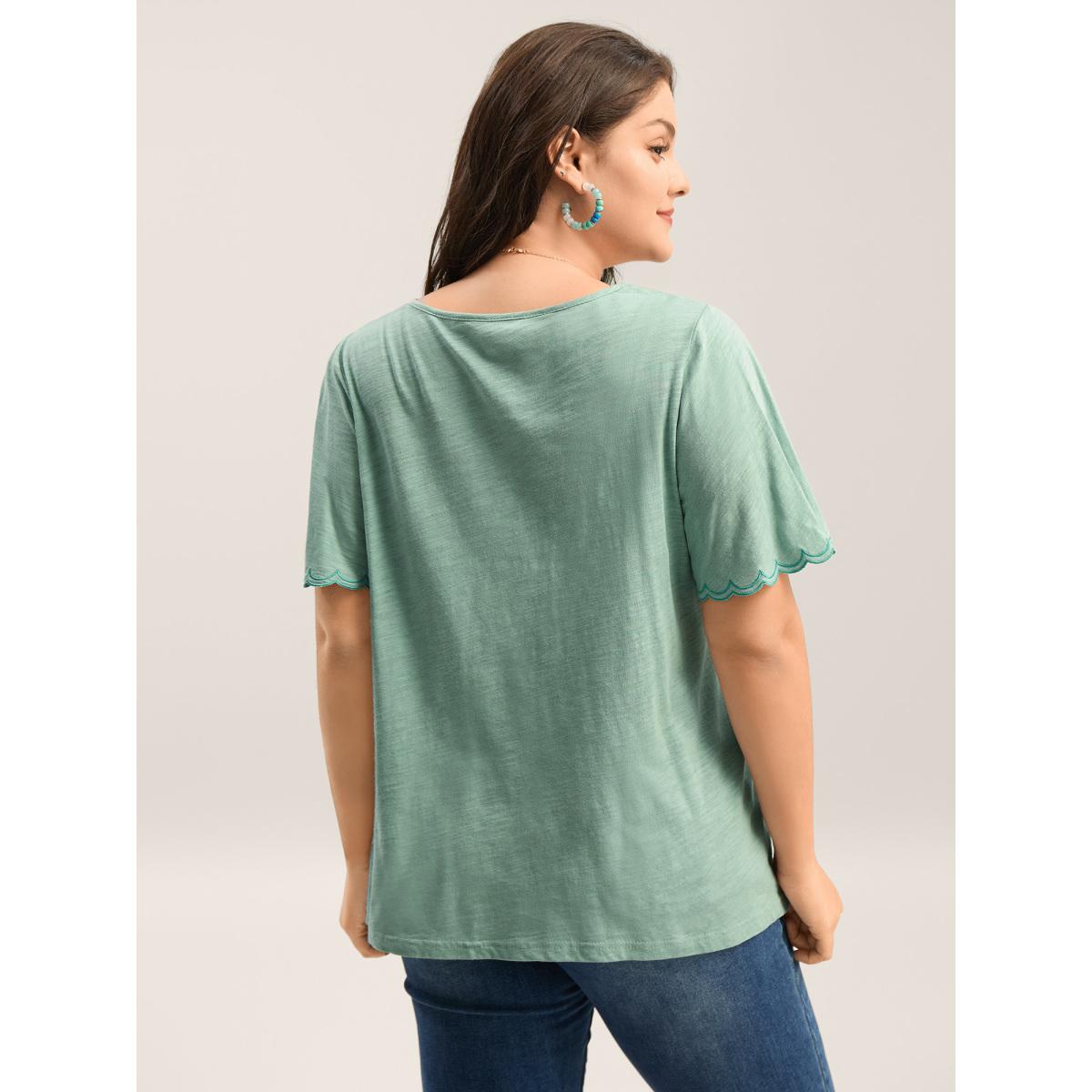 Plus Size Pure Cotton Embroidered Pleated T-Shirt Greenbean Women Boho Gathered Flat collar with V-notch Vacation T-shirts BloomChic 26/4X Product Image