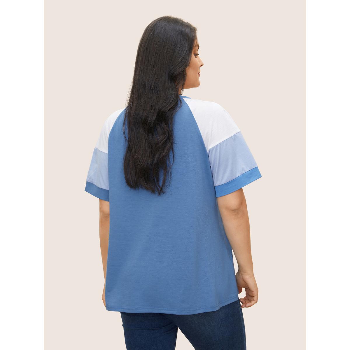 Plus Size Colorblock Contrast Crew Neck Raglan Sleeve T-shirt Cerulean Women Casual Contrast Colorblock Everyday T-shirts BloomChic 26/4X Product Image